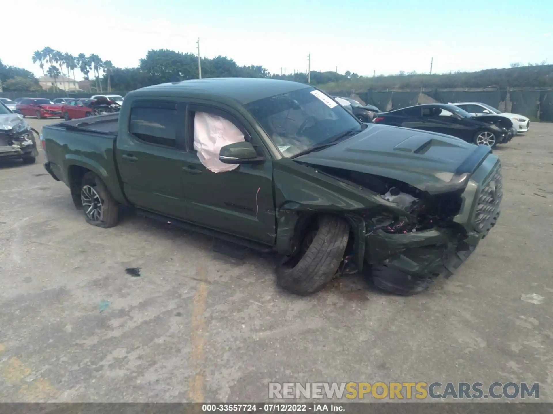 1 Photograph of a damaged car 3TYAZ5CN8MT005971 TOYOTA TACOMA 2WD 2021