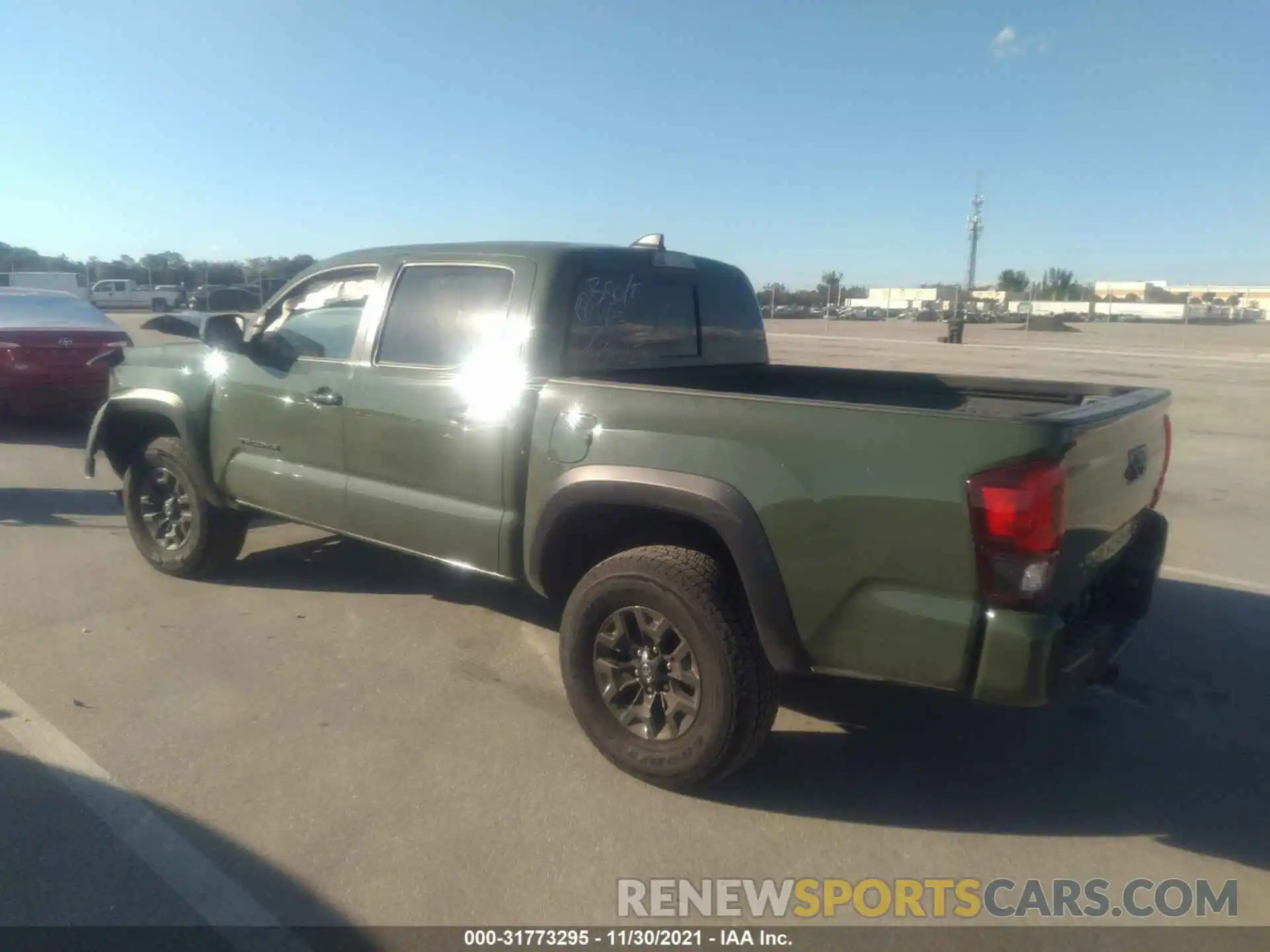 3 Photograph of a damaged car 3TYAZ5CN8MT007803 TOYOTA TACOMA 2WD 2021