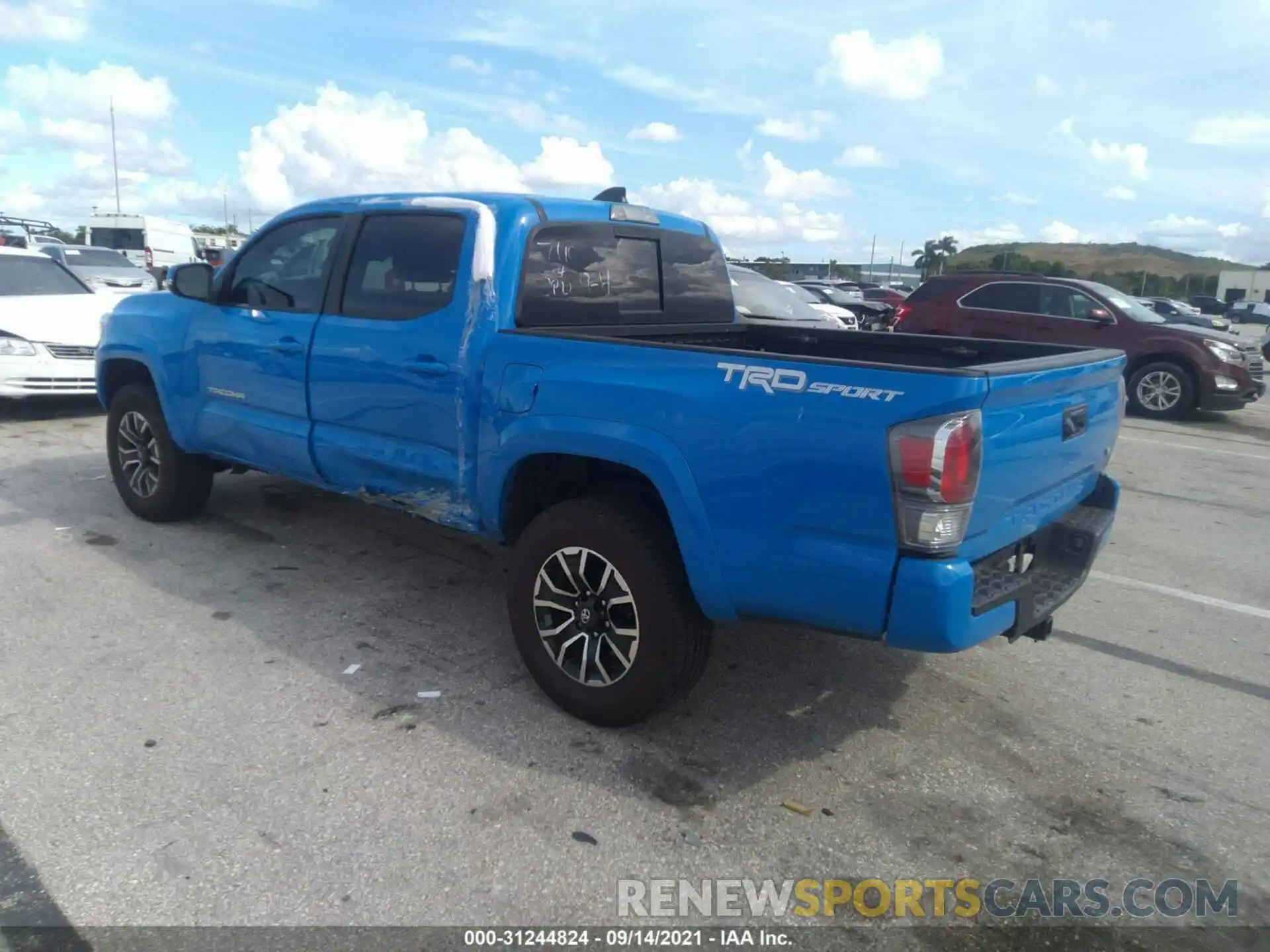 3 Photograph of a damaged car 3TYAZ5CNXMT007110 TOYOTA TACOMA 2WD 2021