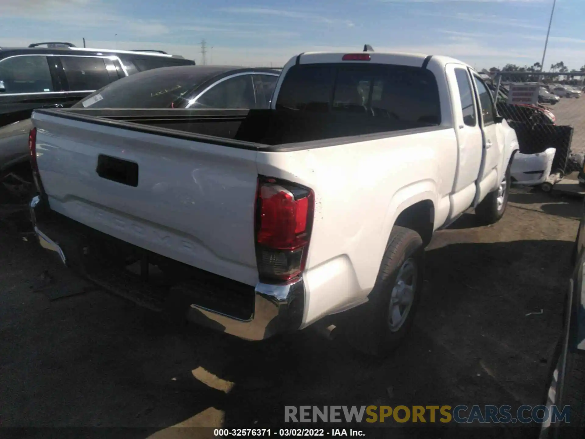 4 Photograph of a damaged car 3TYRX5GN0MT007538 TOYOTA TACOMA 2WD 2021