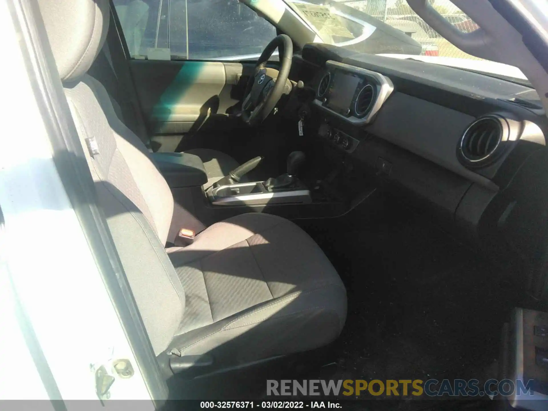 5 Photograph of a damaged car 3TYRX5GN0MT007538 TOYOTA TACOMA 2WD 2021