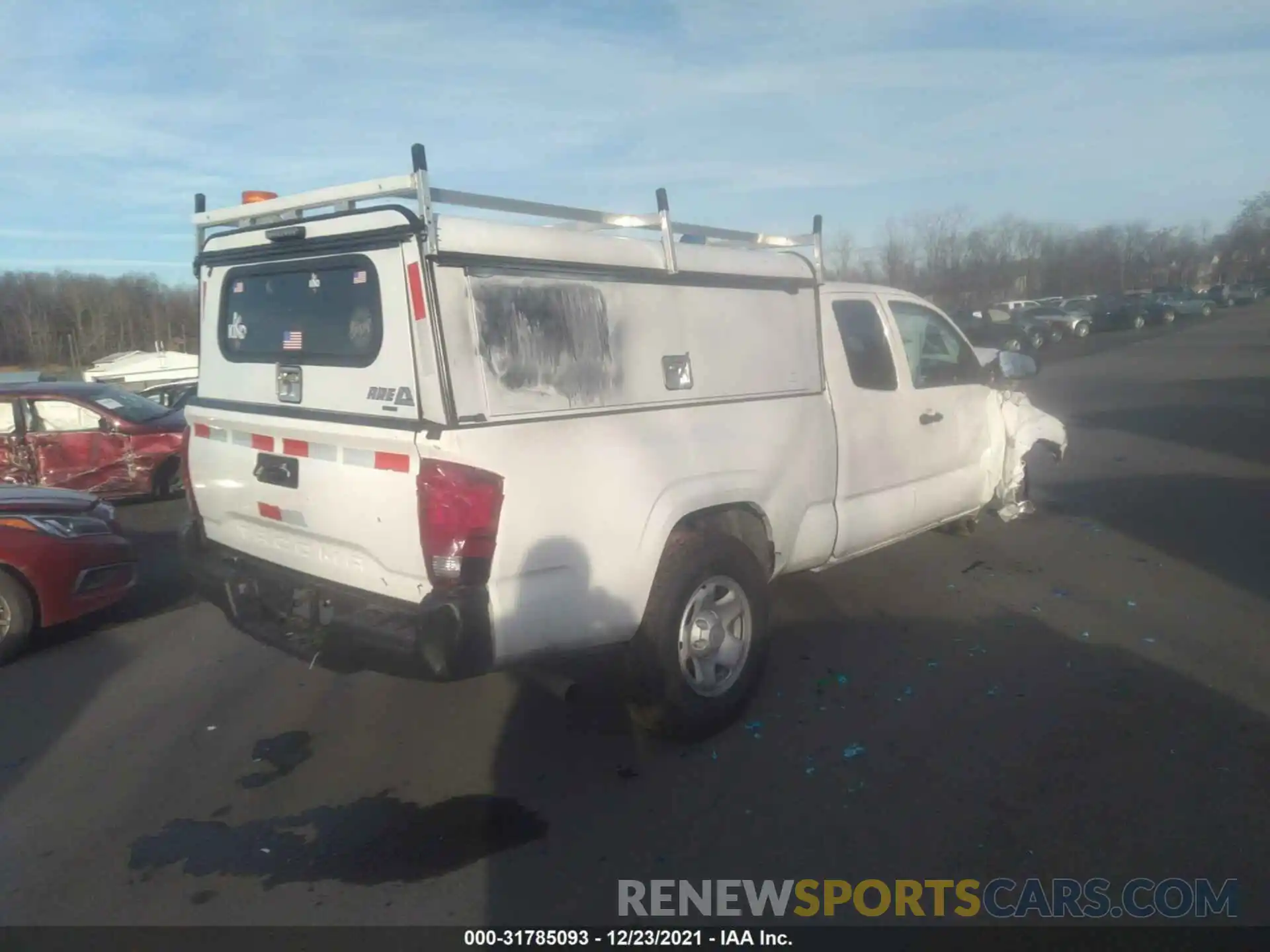 4 Photograph of a damaged car 3TYRX5GN0MT007605 TOYOTA TACOMA 2WD 2021