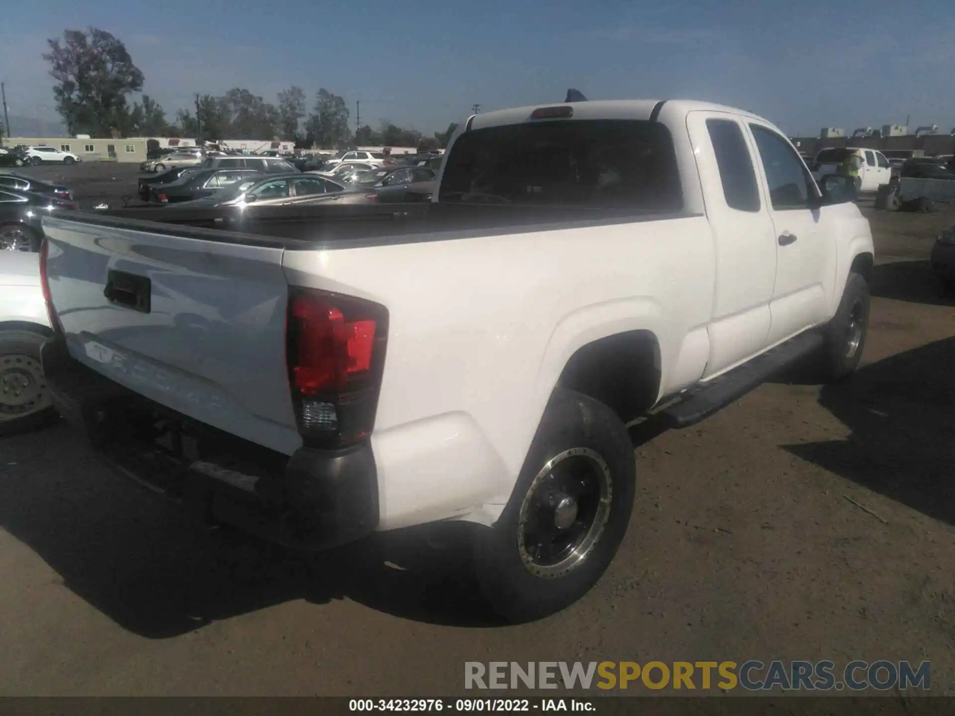 4 Photograph of a damaged car 3TYRX5GN0MT029877 TOYOTA TACOMA 2WD 2021