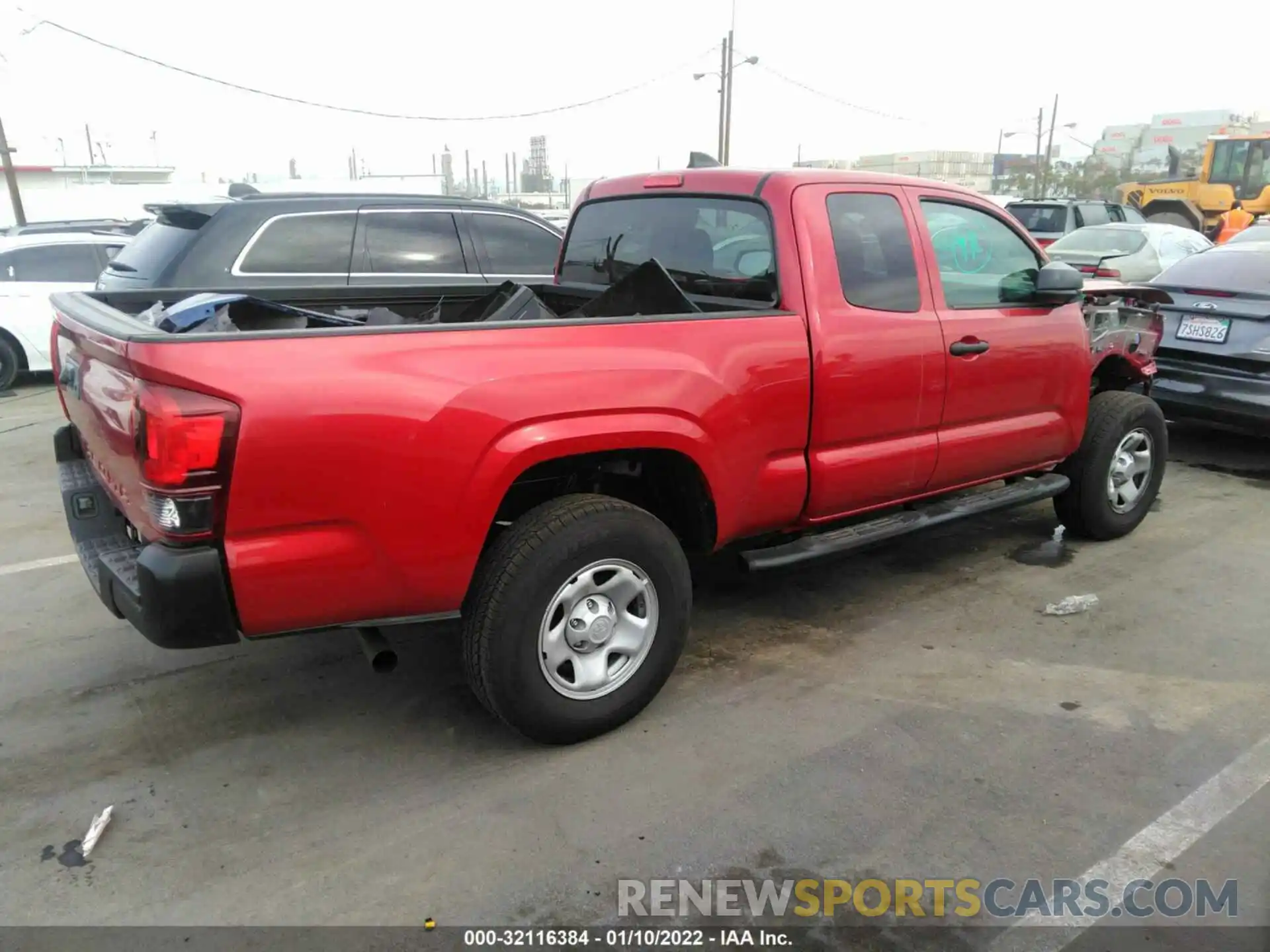 4 Photograph of a damaged car 3TYRX5GN0MT030401 TOYOTA TACOMA 2WD 2021