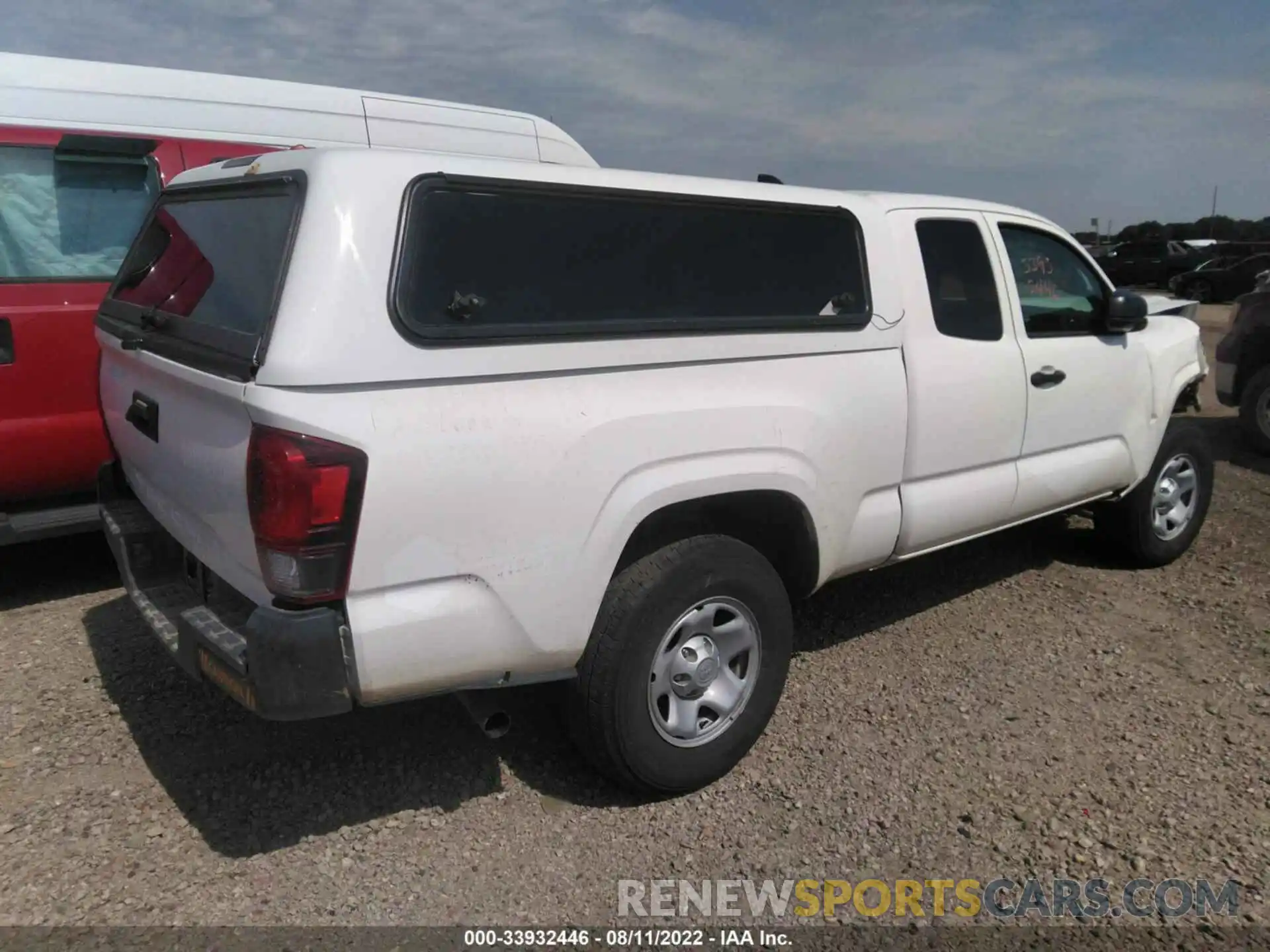 4 Photograph of a damaged car 3TYRX5GN2MT030416 TOYOTA TACOMA 2WD 2021