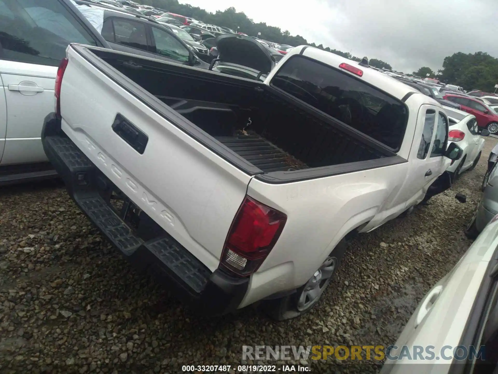 4 Photograph of a damaged car 3TYRX5GN3MT015214 TOYOTA TACOMA 2WD 2021