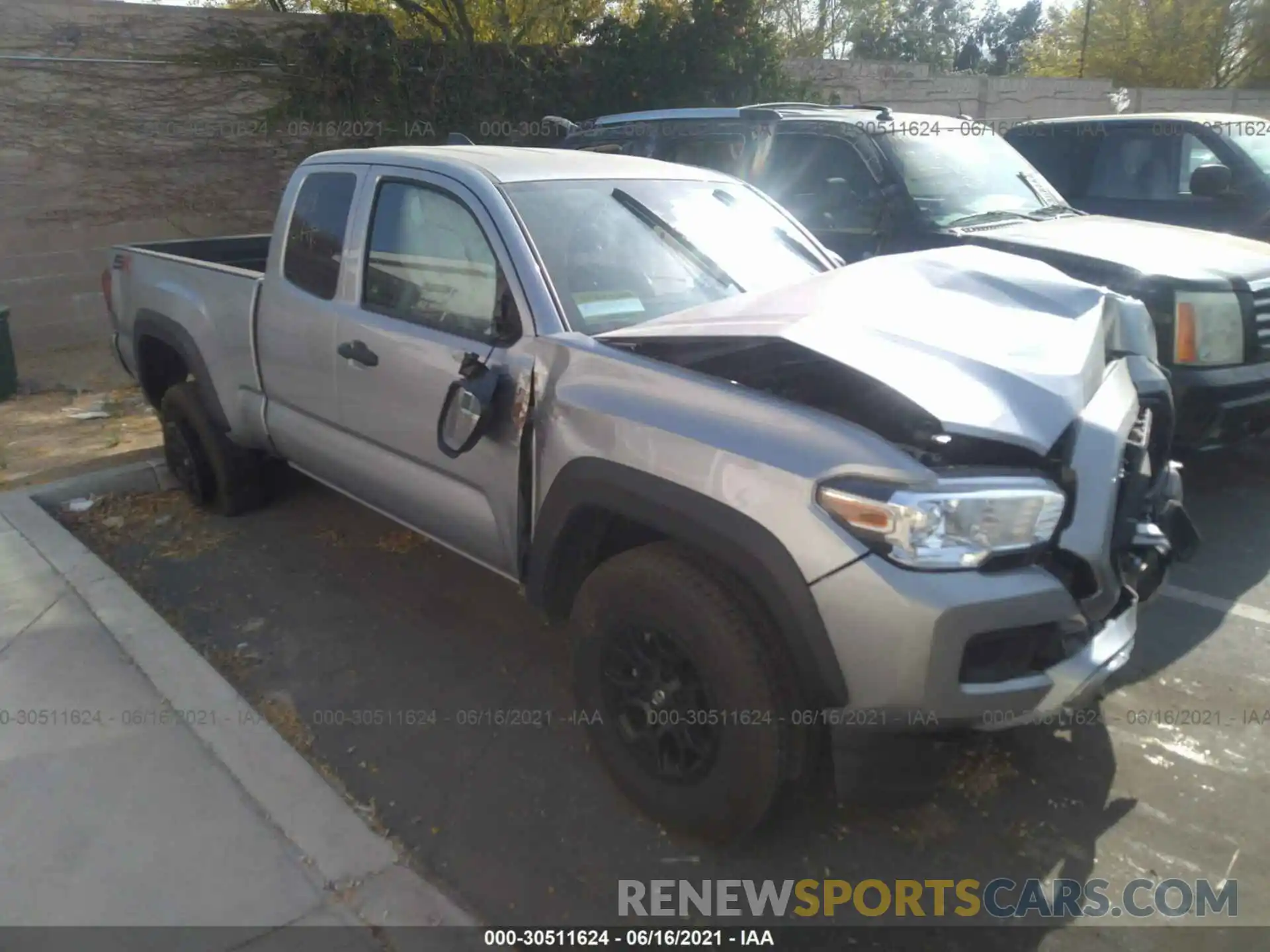 1 Photograph of a damaged car 3TYRX5GN4MT009972 TOYOTA TACOMA 2WD 2021