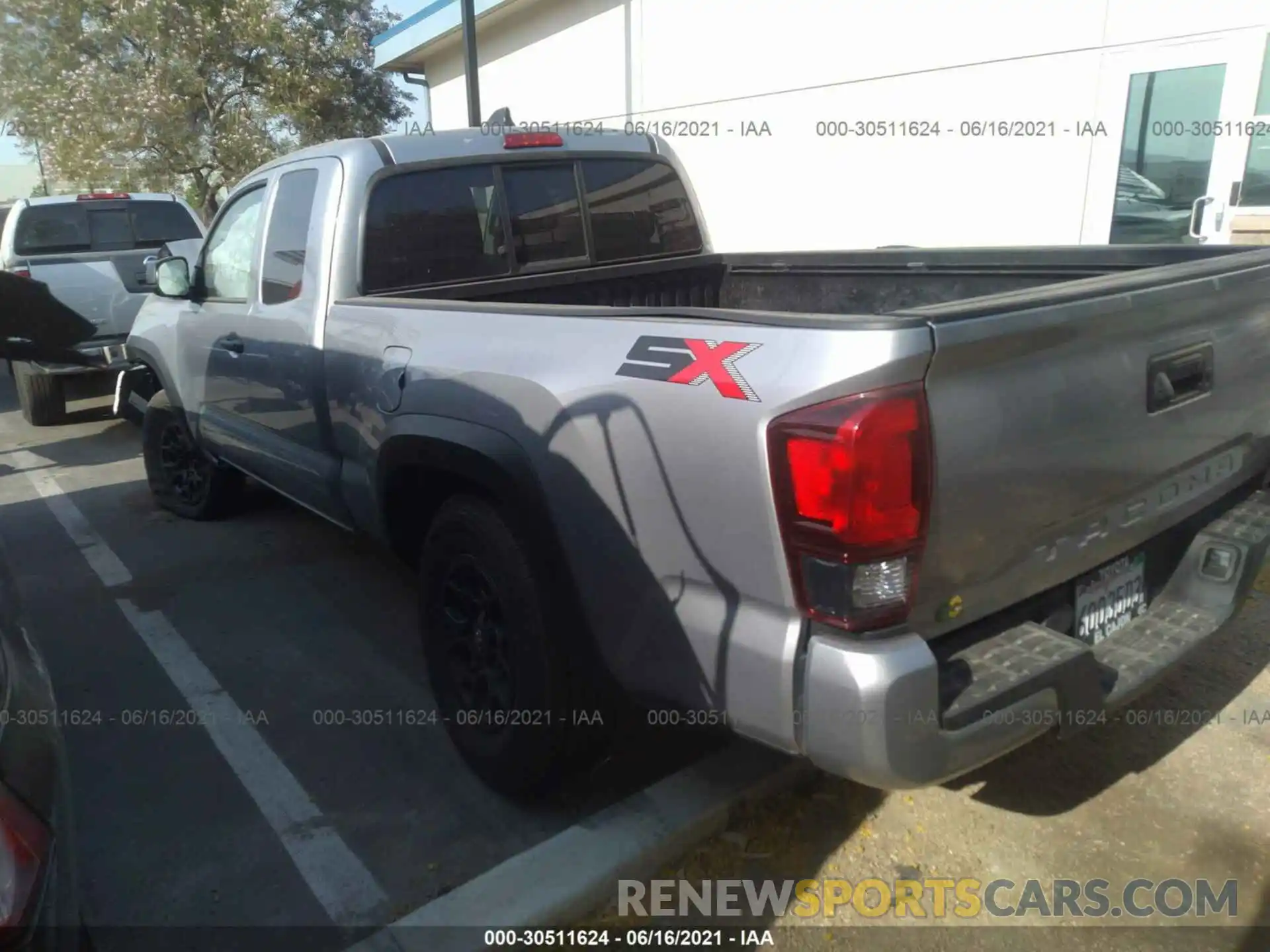 3 Photograph of a damaged car 3TYRX5GN4MT009972 TOYOTA TACOMA 2WD 2021