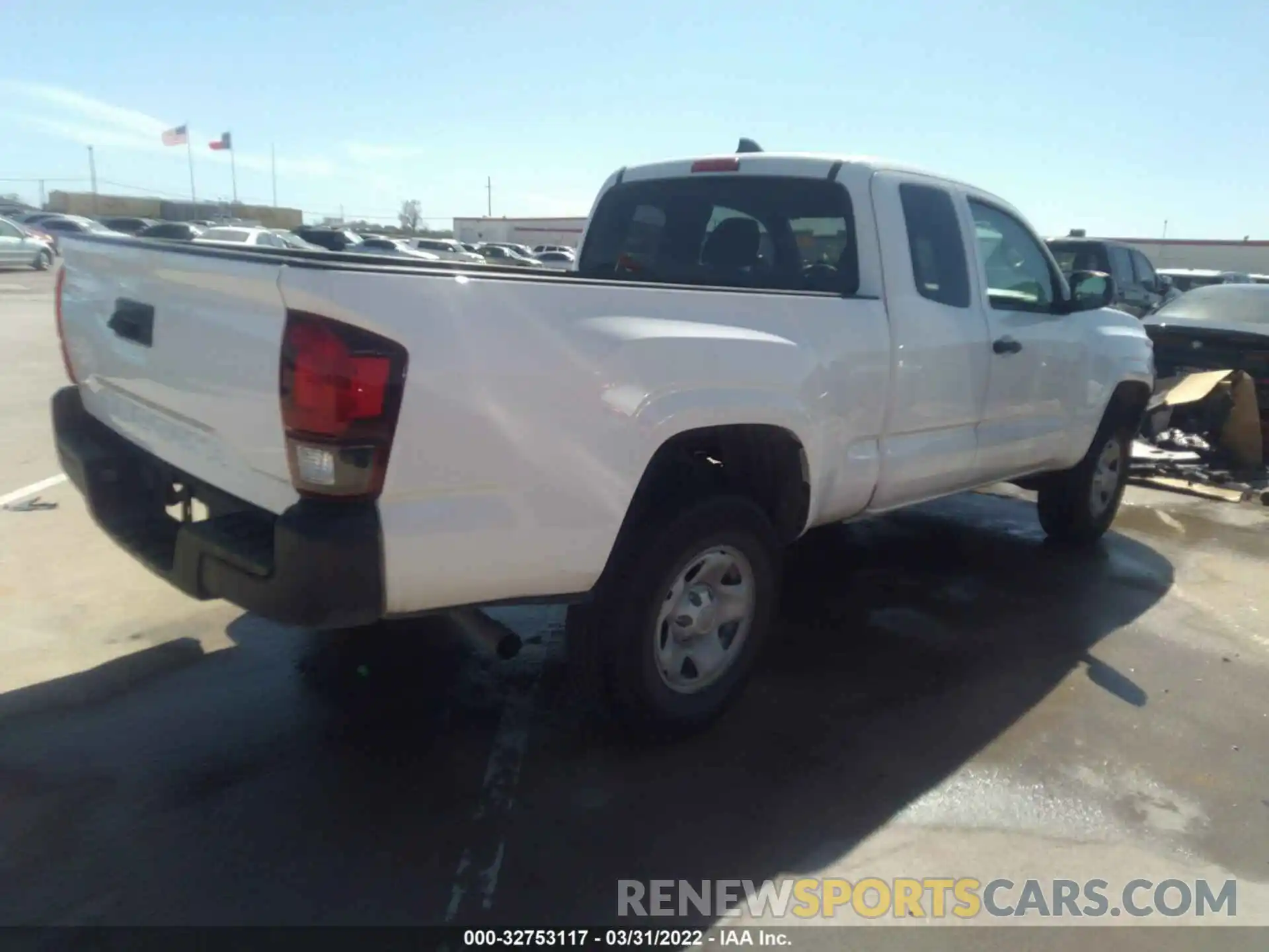 4 Photograph of a damaged car 3TYRX5GN4MT018140 TOYOTA TACOMA 2WD 2021