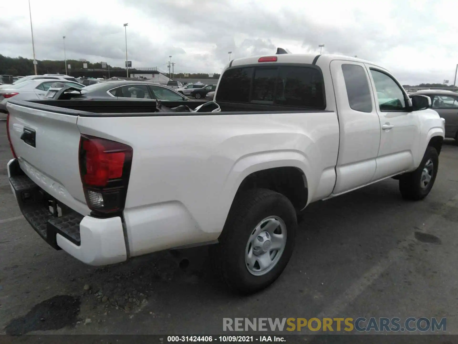 4 Photograph of a damaged car 3TYRX5GN4MT025847 TOYOTA TACOMA 2WD 2021