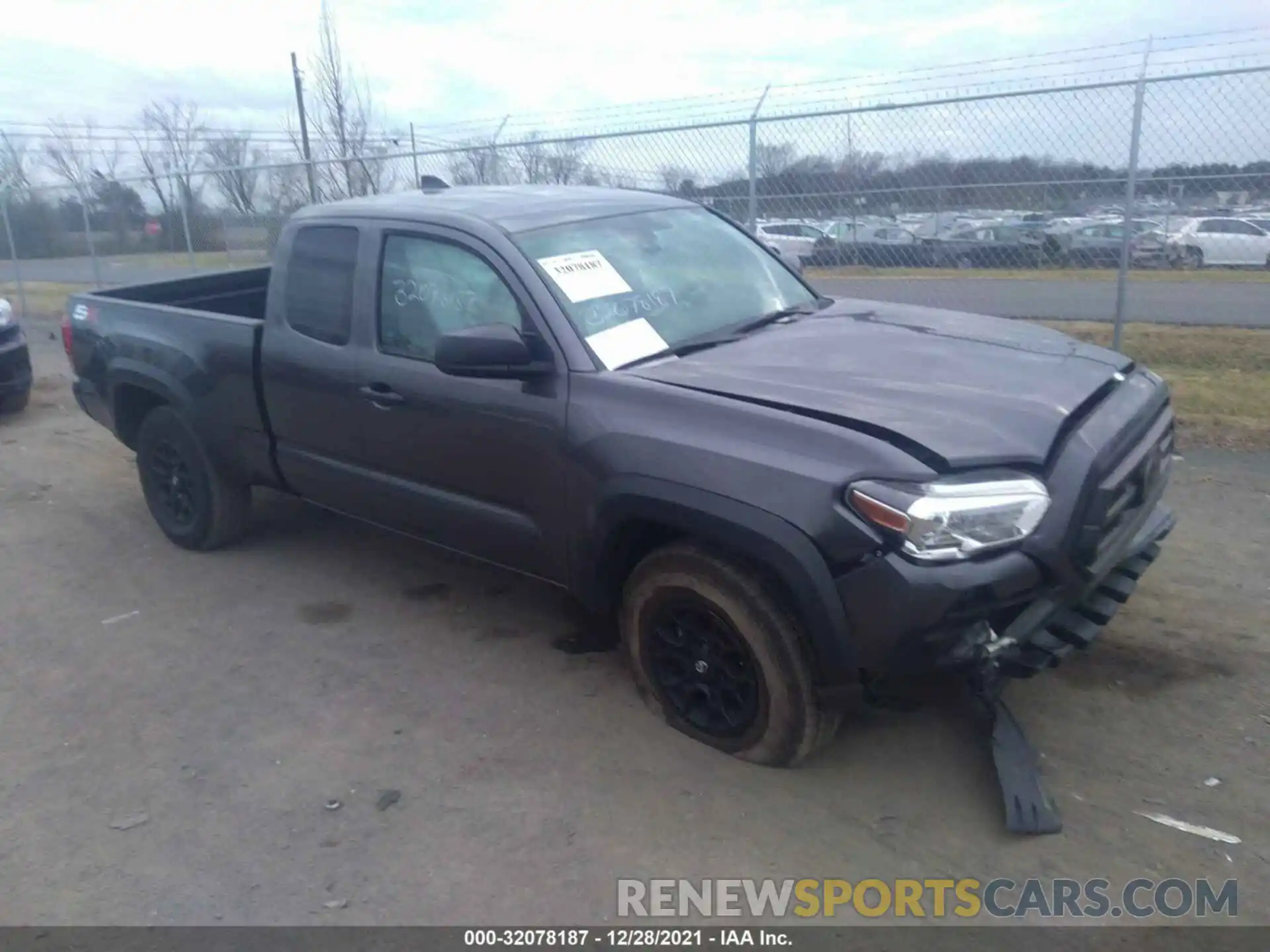 1 Photograph of a damaged car 3TYRX5GN5MT007888 TOYOTA TACOMA 2WD 2021