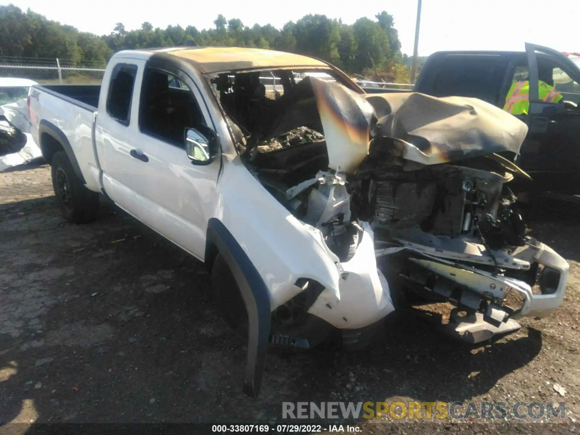 1 Photograph of a damaged car 3TYRX5GN5MT009642 TOYOTA TACOMA 2WD 2021