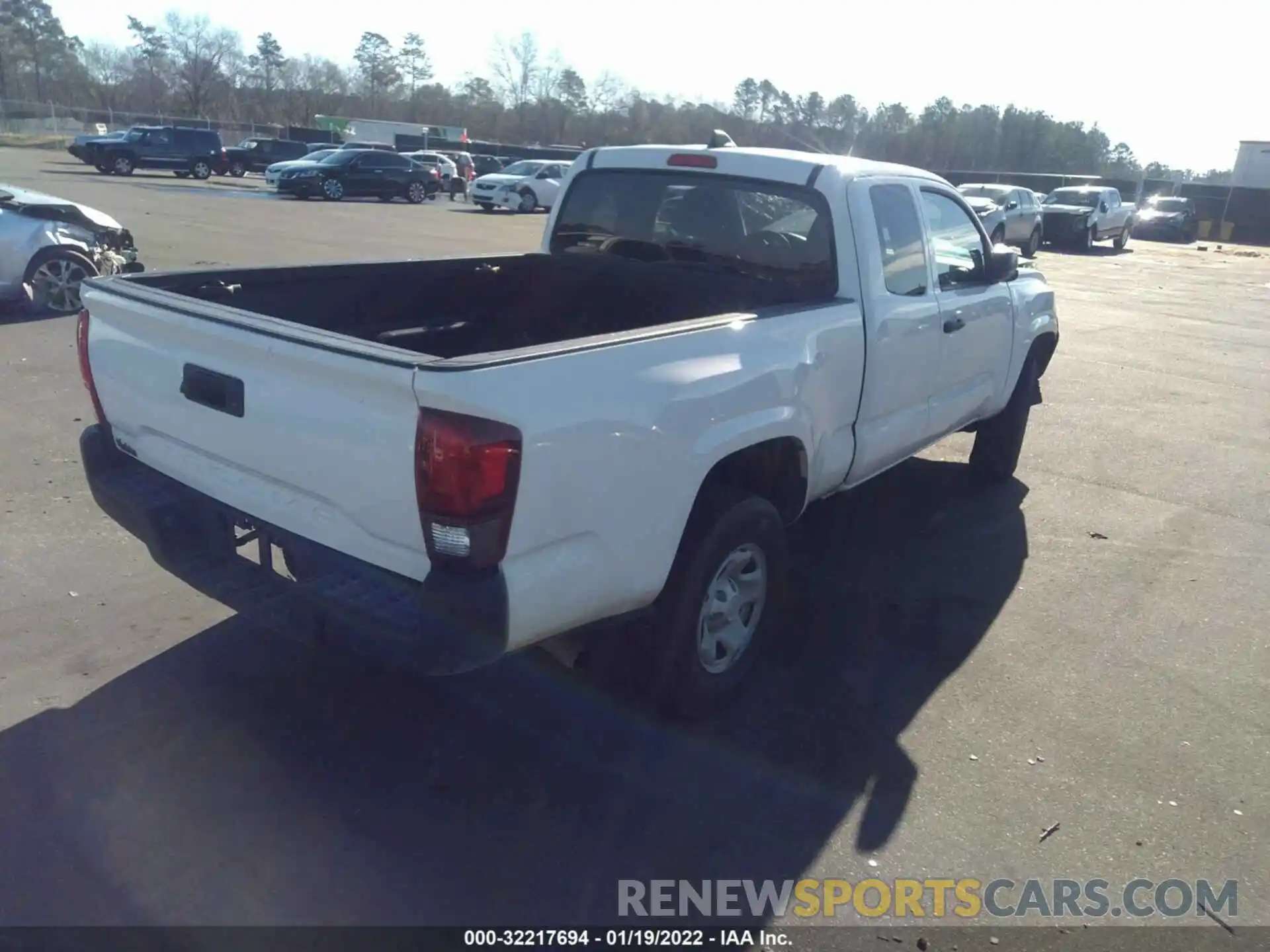 4 Photograph of a damaged car 3TYRX5GN6MT007169 TOYOTA TACOMA 2WD 2021