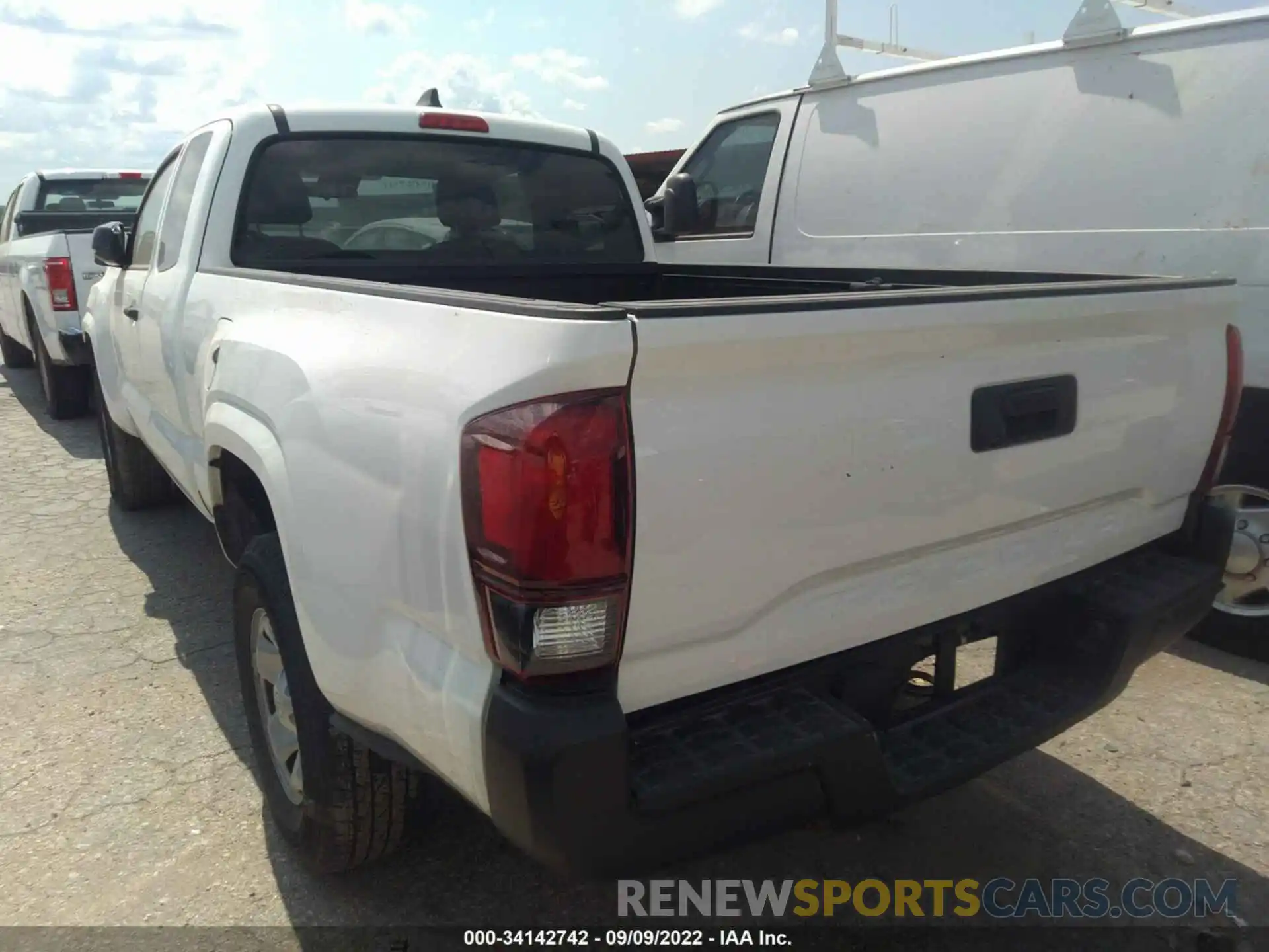 3 Photograph of a damaged car 3TYRX5GN6MT011576 TOYOTA TACOMA 2WD 2021