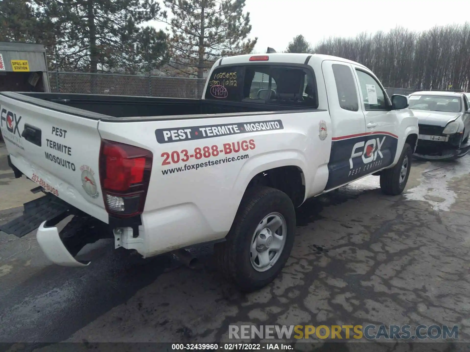 4 Photograph of a damaged car 3TYRX5GN6MT025655 TOYOTA TACOMA 2WD 2021