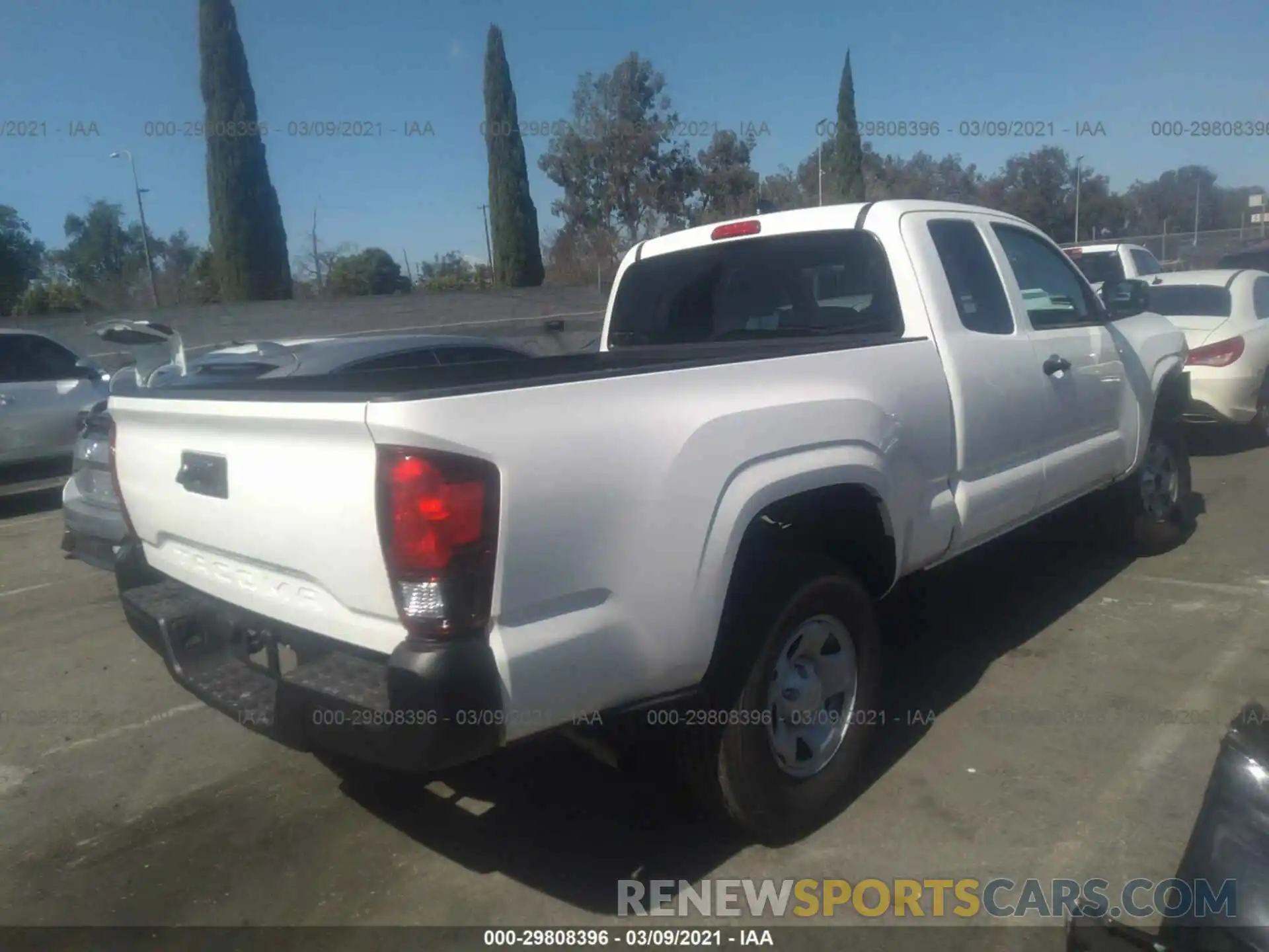 4 Photograph of a damaged car 3TYRX5GN8MT009845 TOYOTA TACOMA 2WD 2021