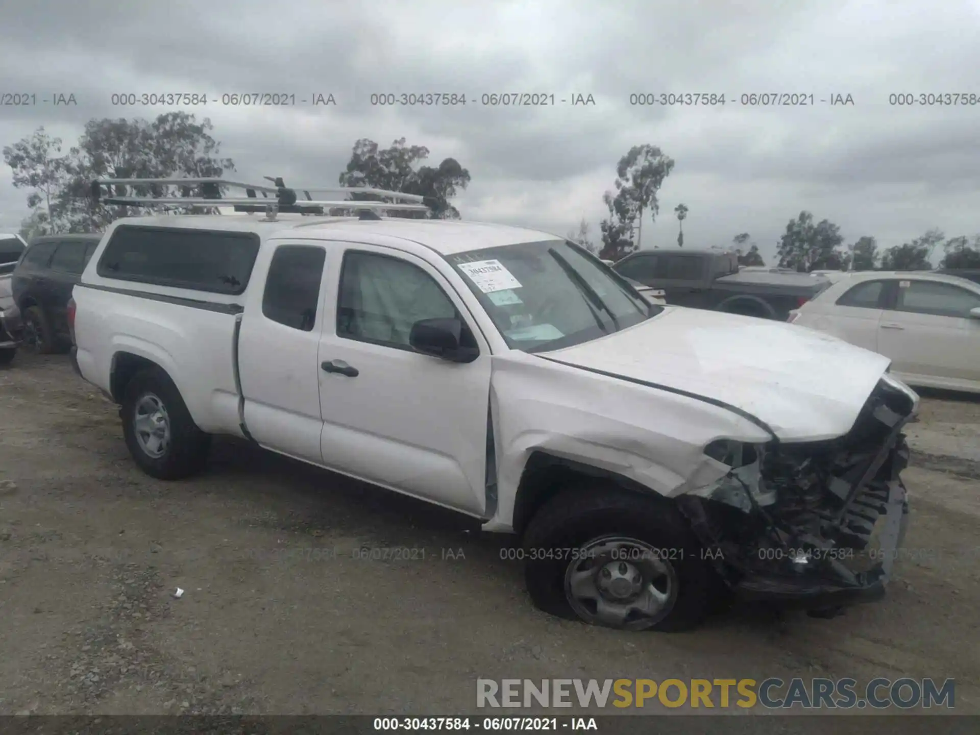 1 Photograph of a damaged car 3TYRX5GN8MT010848 TOYOTA TACOMA 2WD 2021