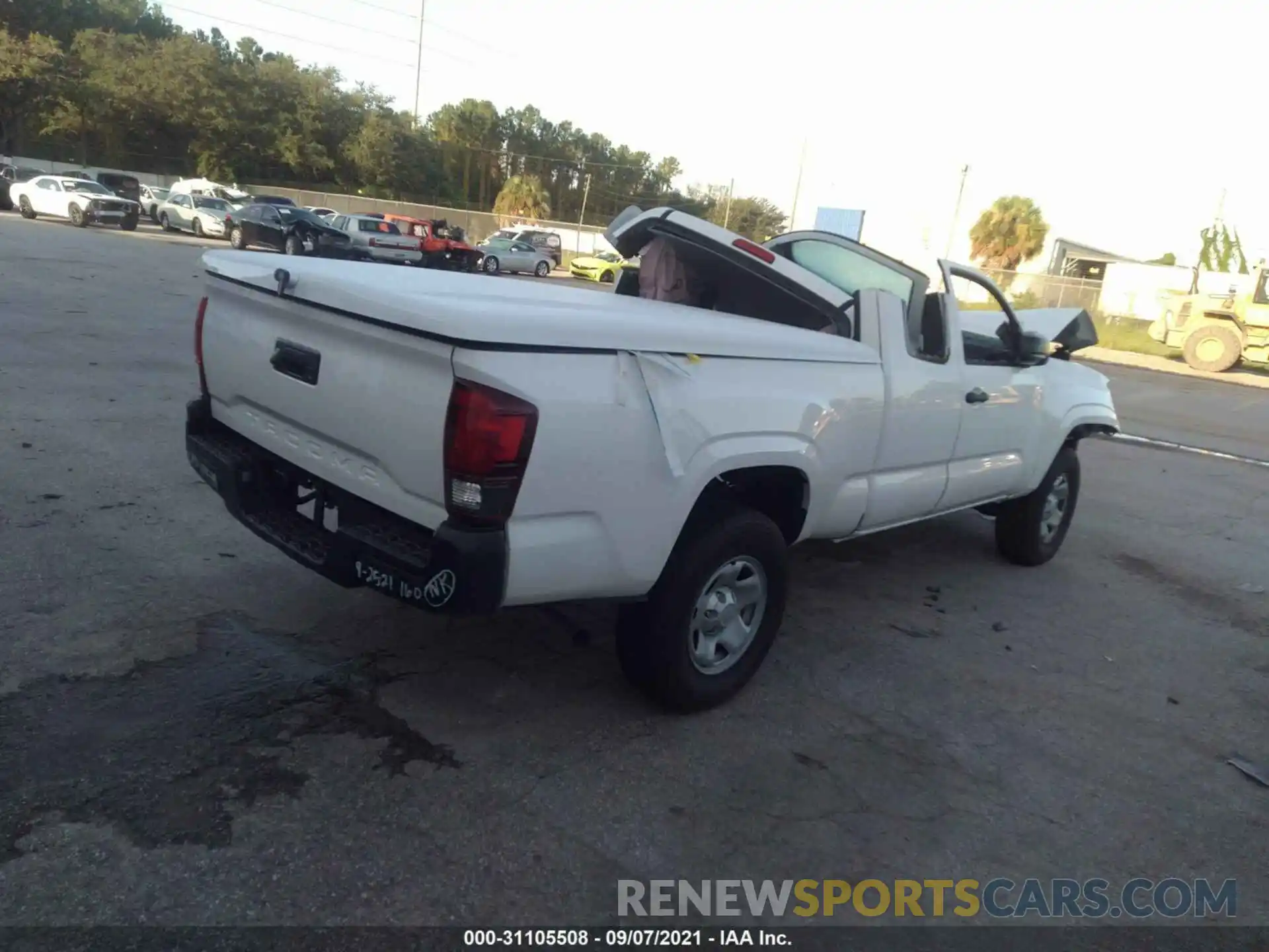 4 Photograph of a damaged car 3TYRX5GN8MT019016 TOYOTA TACOMA 2WD 2021