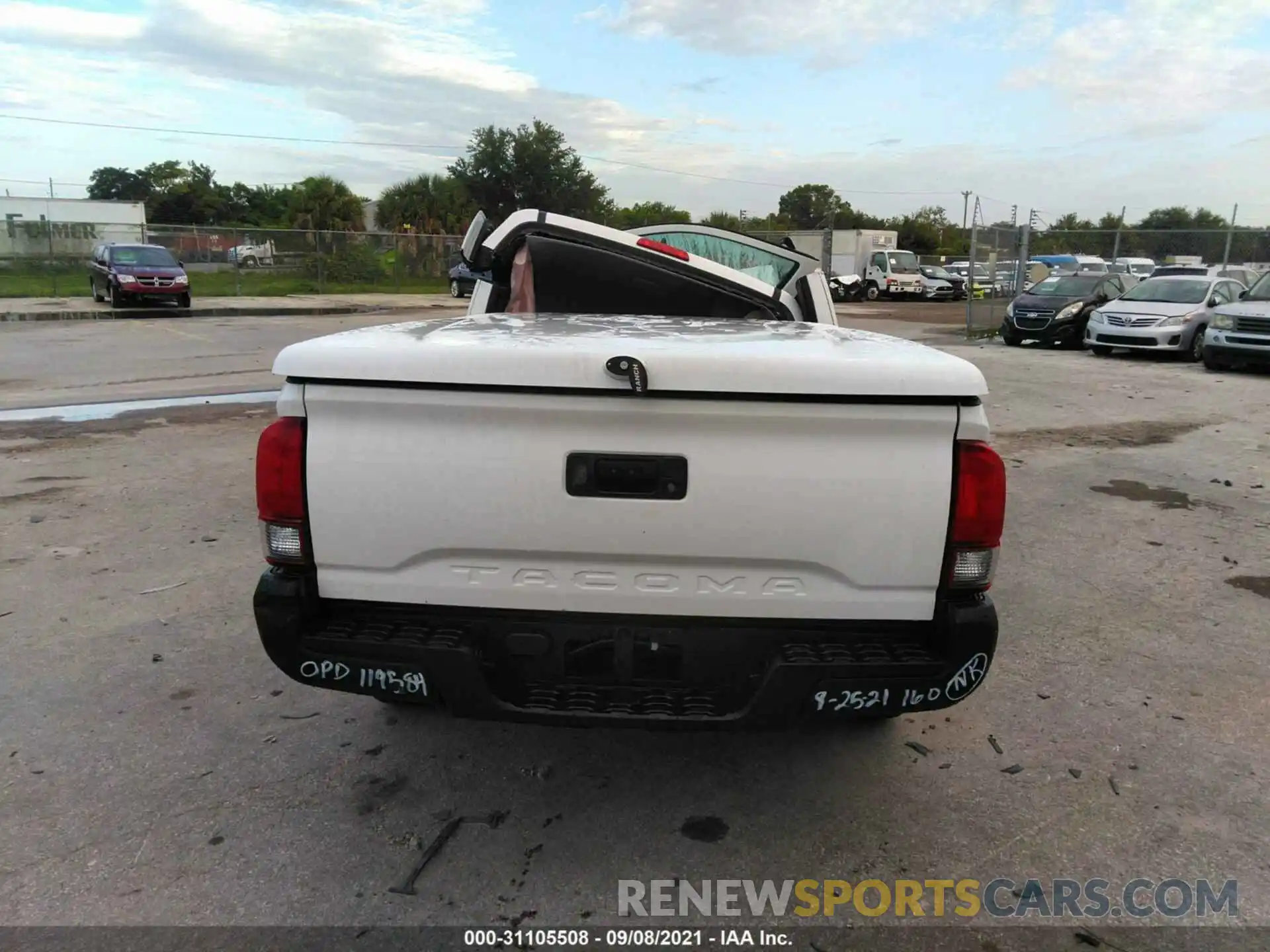 8 Photograph of a damaged car 3TYRX5GN8MT019016 TOYOTA TACOMA 2WD 2021