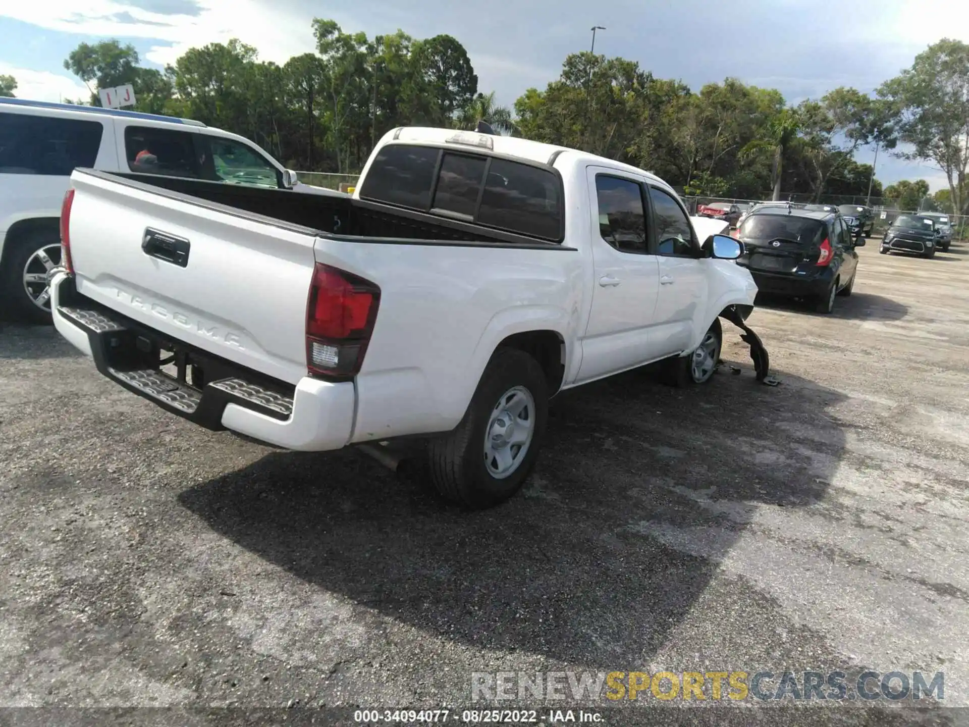 4 Photograph of a damaged car 5TFAX5GN0MX194072 TOYOTA TACOMA 2WD 2021