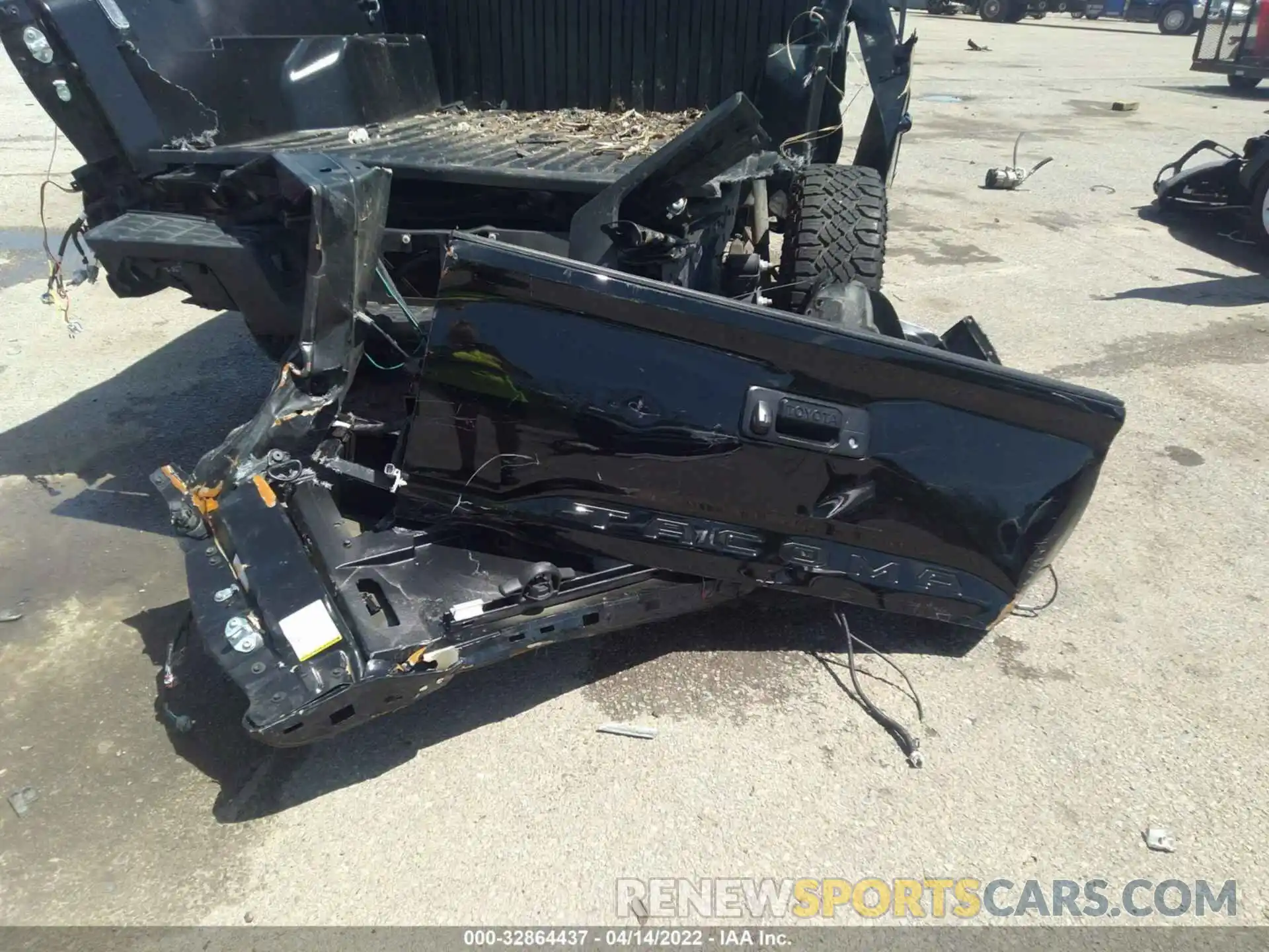 12 Photograph of a damaged car 5TFAX5GN1MX194128 TOYOTA TACOMA 2WD 2021