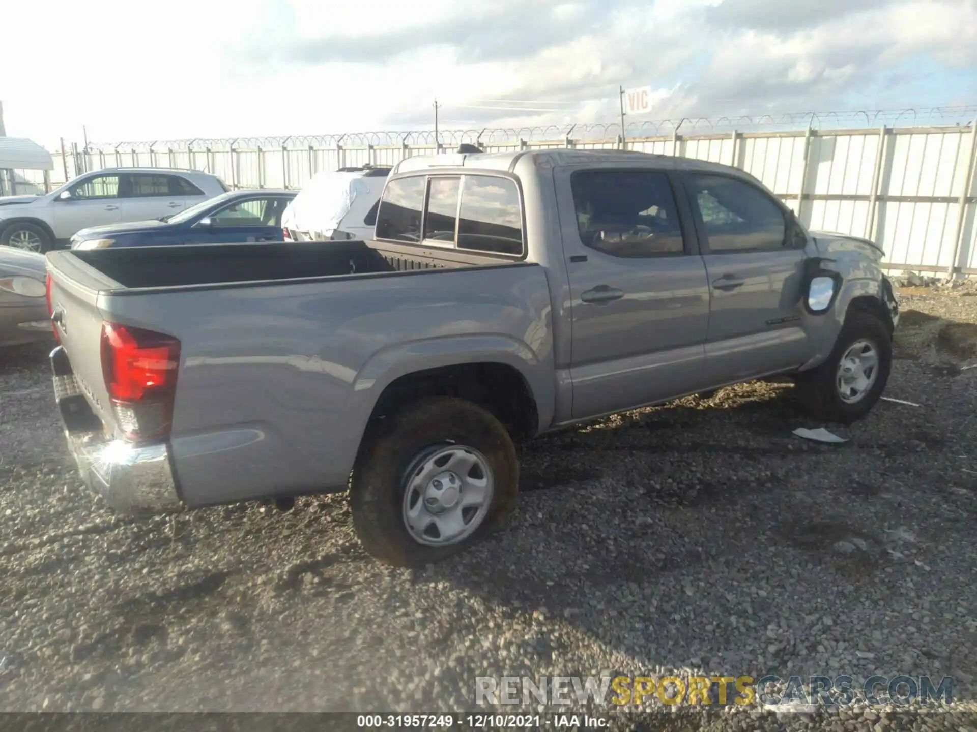 4 Photograph of a damaged car 5TFAX5GN4MX189974 TOYOTA TACOMA 2WD 2021