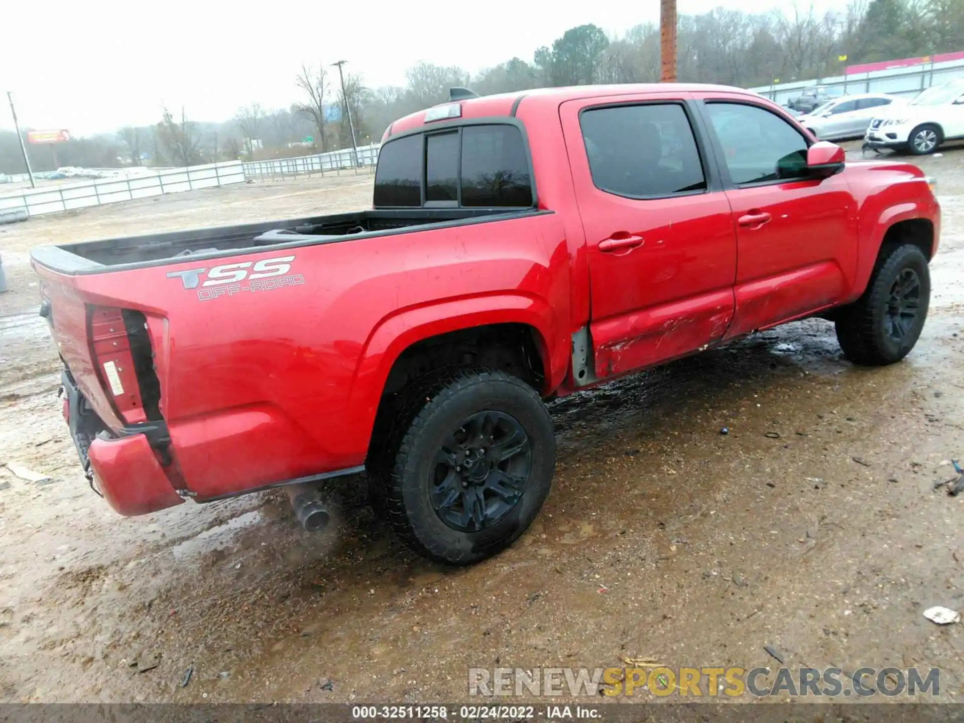 4 Photograph of a damaged car 5TFAX5GN8MX193395 TOYOTA TACOMA 2WD 2021