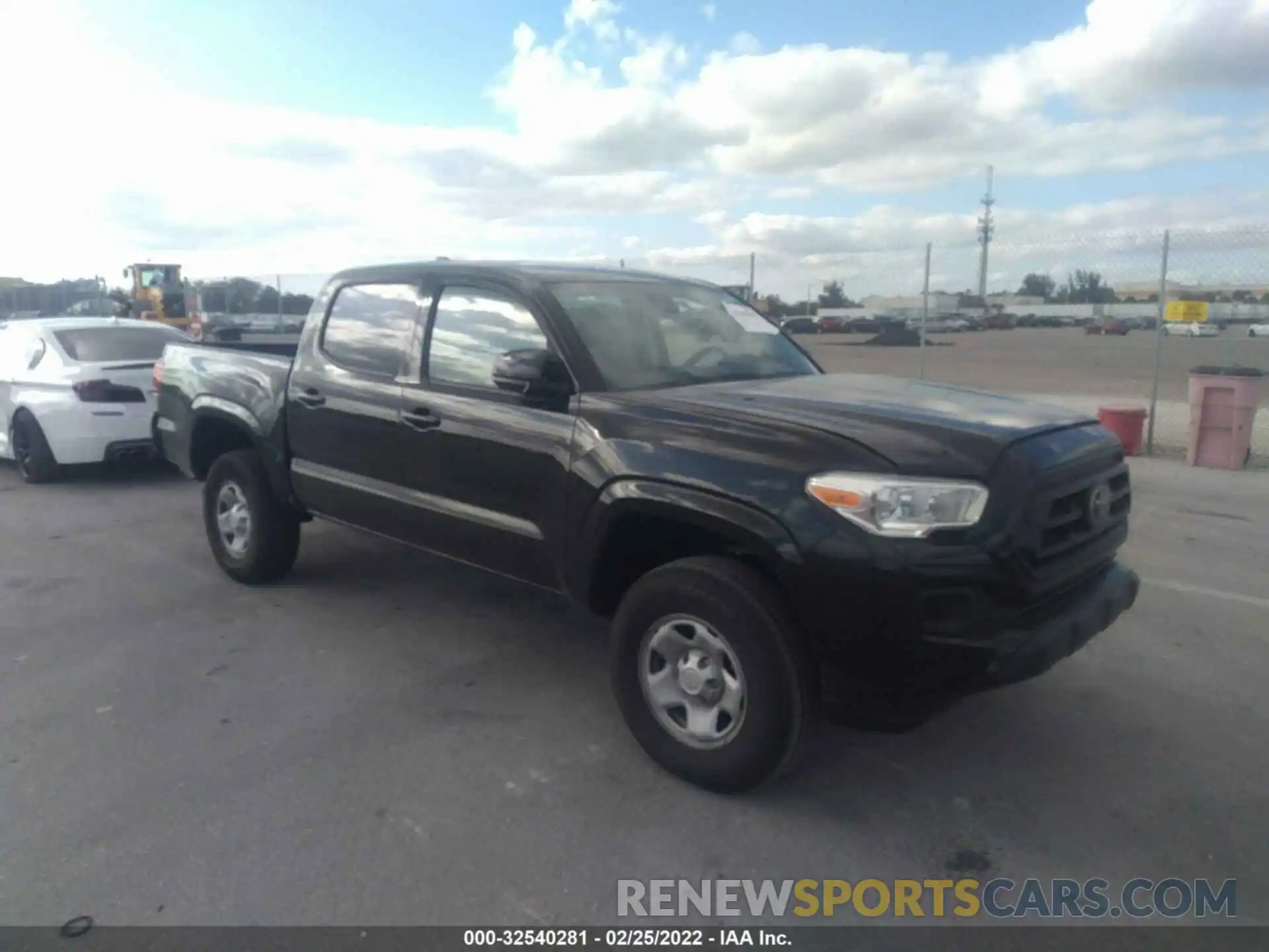 1 Photograph of a damaged car 5TFAX5GNXMX191115 TOYOTA TACOMA 2WD 2021