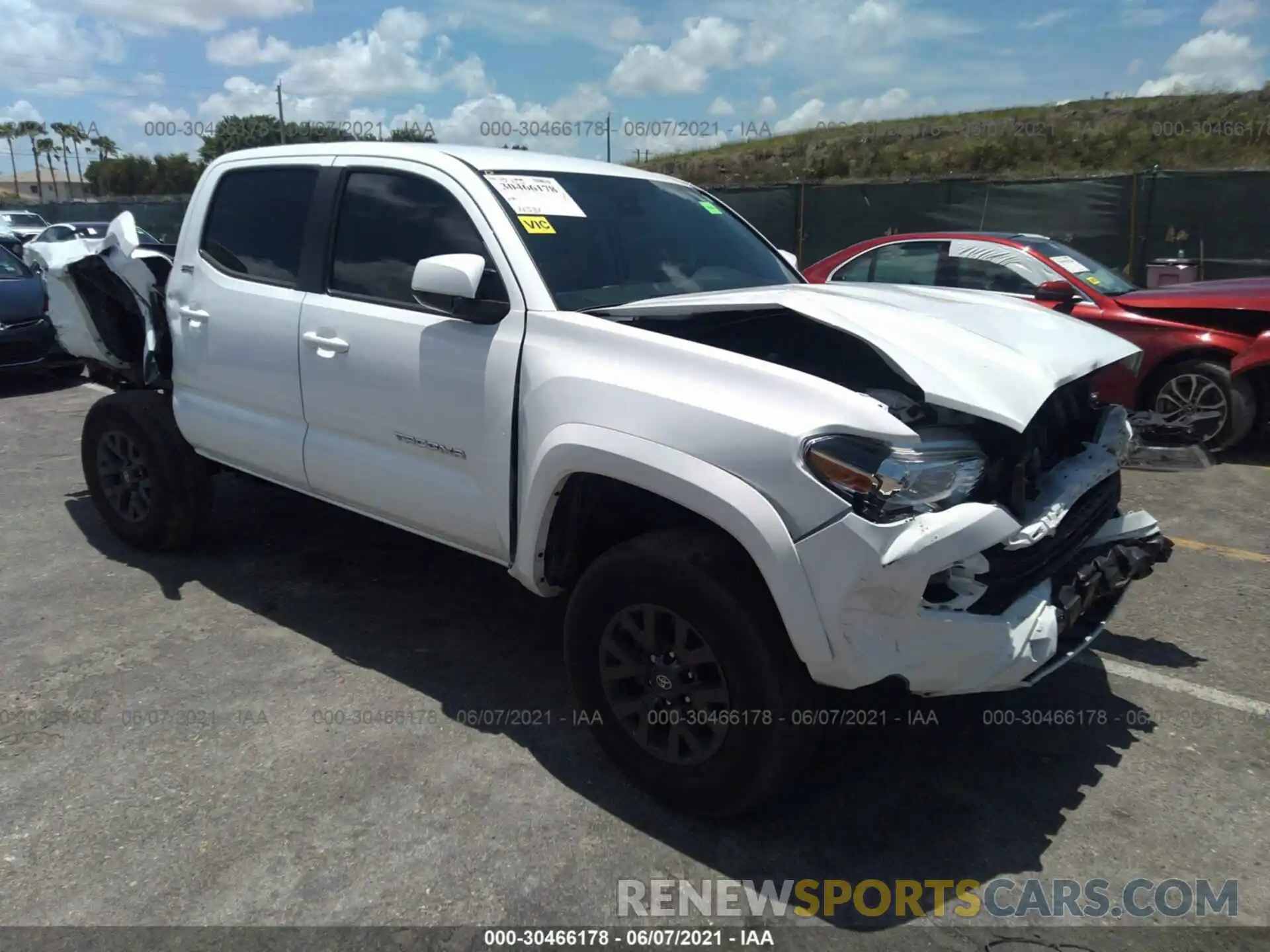 1 Photograph of a damaged car 5TFAZ5CN0MX095770 TOYOTA TACOMA 2WD 2021