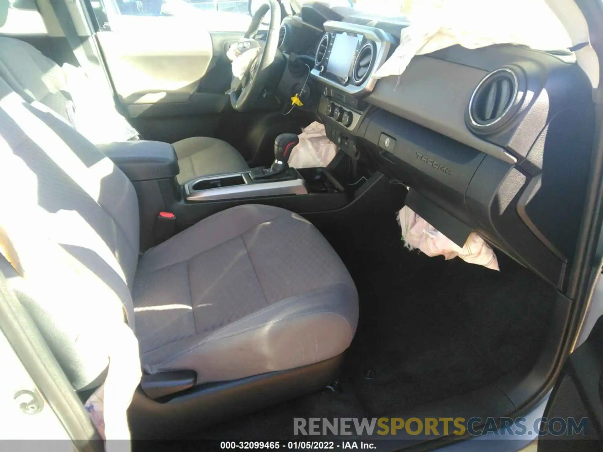 5 Photograph of a damaged car 5TFAZ5CN0MX095820 TOYOTA TACOMA 2WD 2021