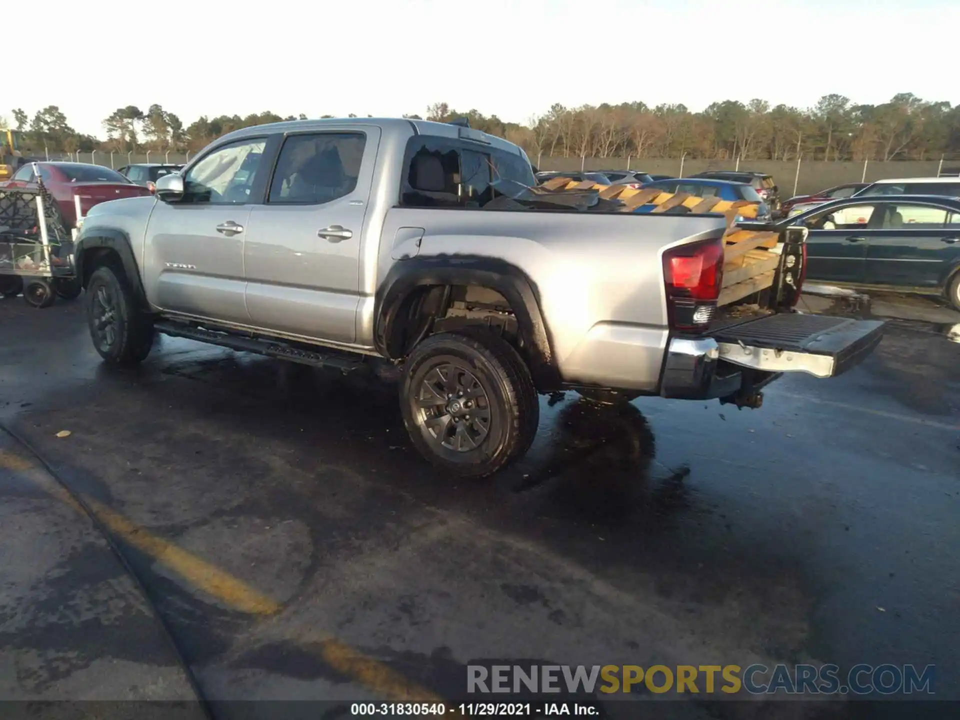 3 Фотография поврежденного автомобиля 5TFAZ5CN0MX096532 TOYOTA TACOMA 2WD 2021