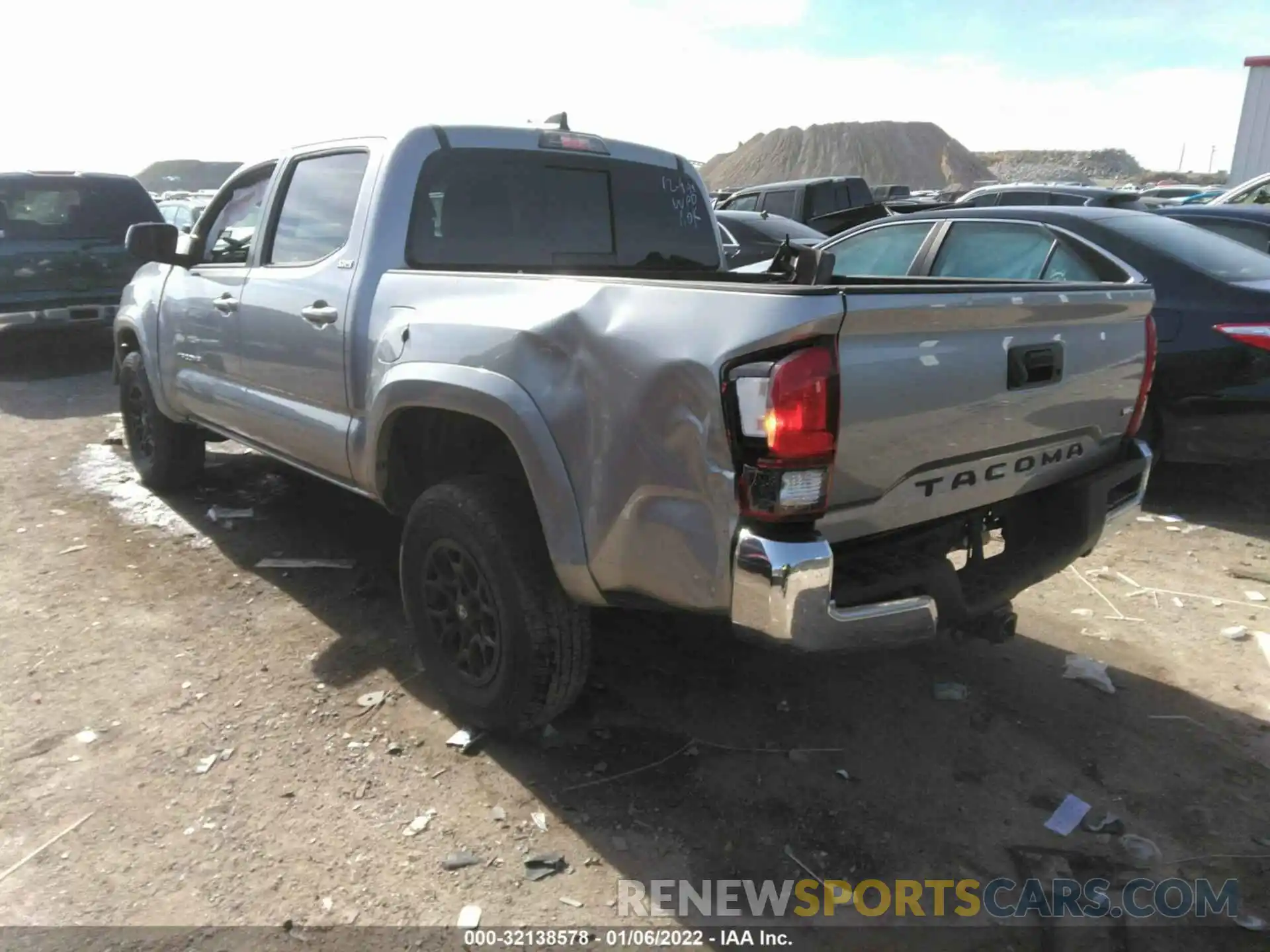 3 Photograph of a damaged car 5TFAZ5CN0MX105729 TOYOTA TACOMA 2WD 2021