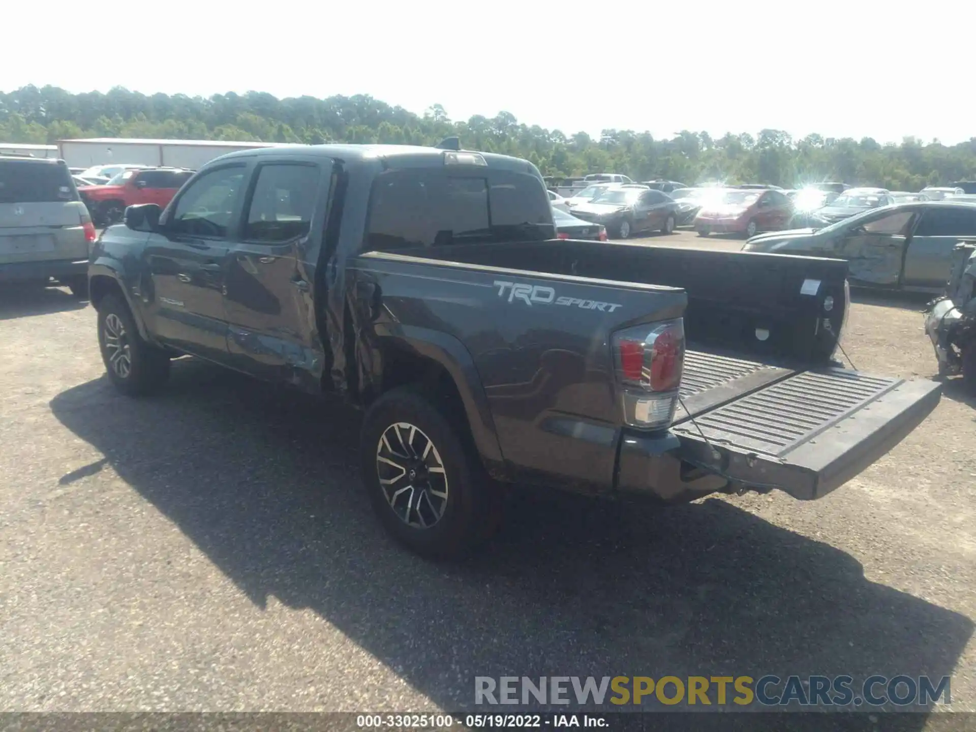 3 Photograph of a damaged car 5TFAZ5CN0MX112275 TOYOTA TACOMA 2WD 2021