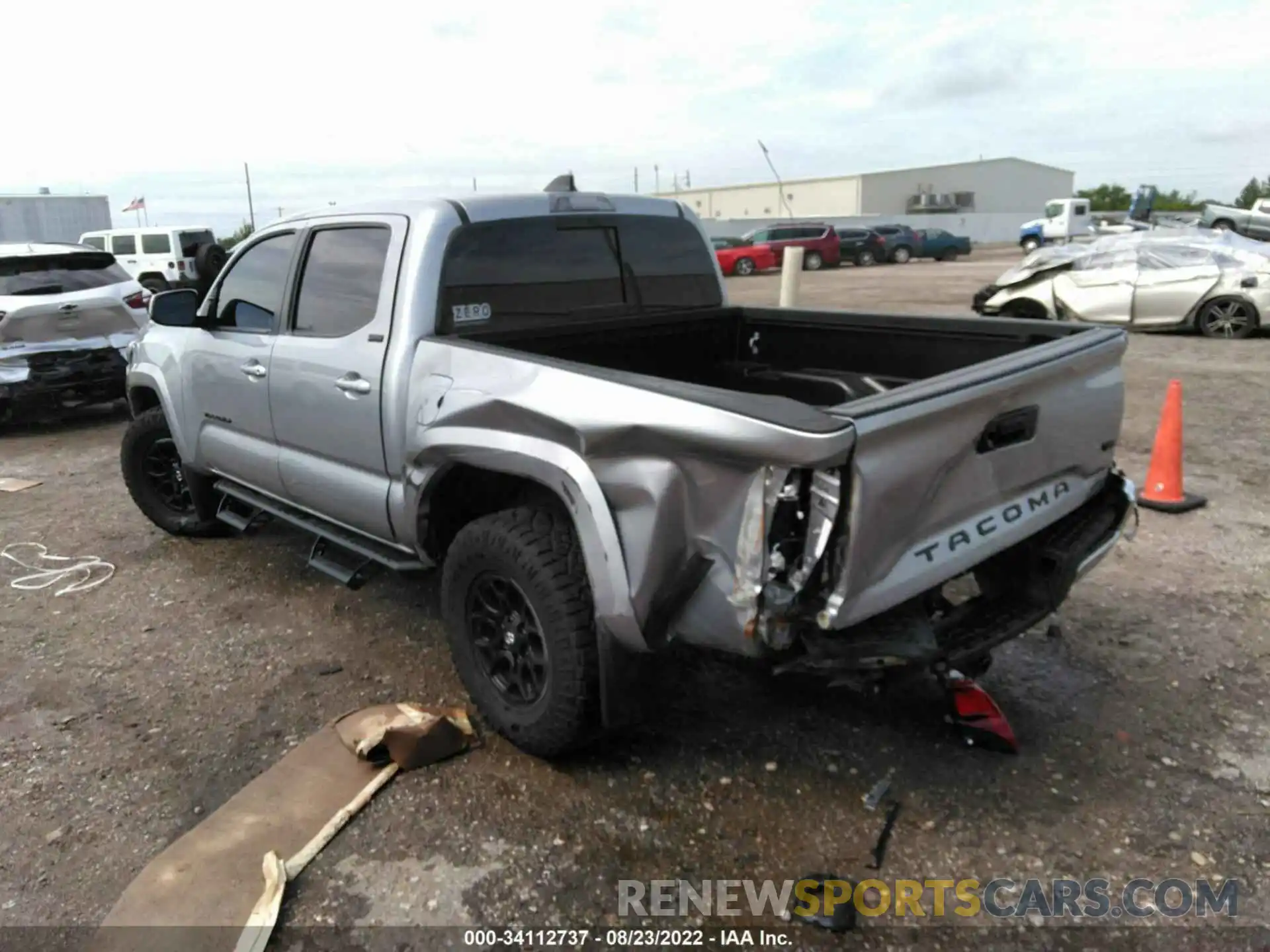 3 Photograph of a damaged car 5TFAZ5CN0MX117024 TOYOTA TACOMA 2WD 2021