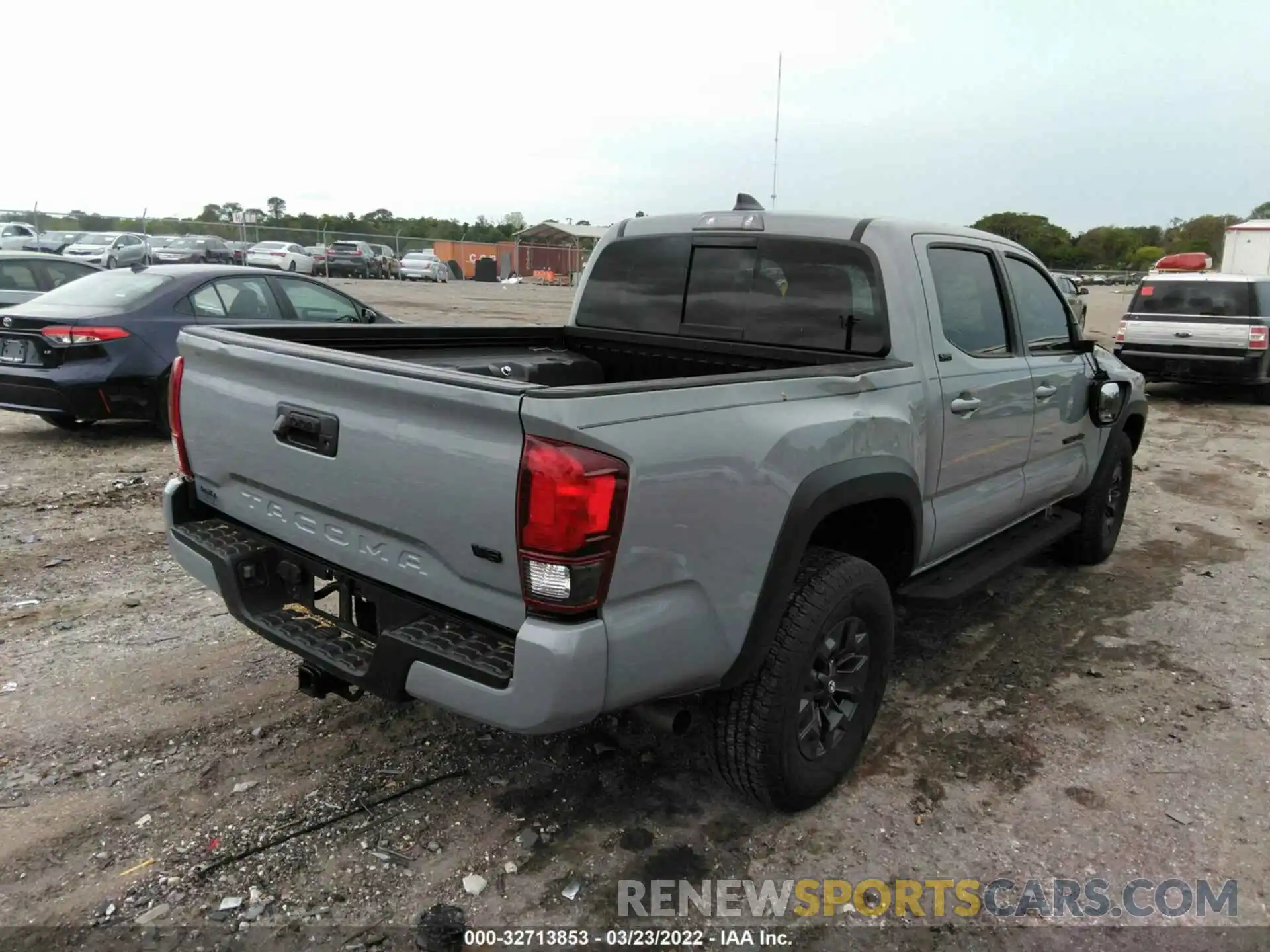 4 Photograph of a damaged car 5TFAZ5CN1MX100166 TOYOTA TACOMA 2WD 2021