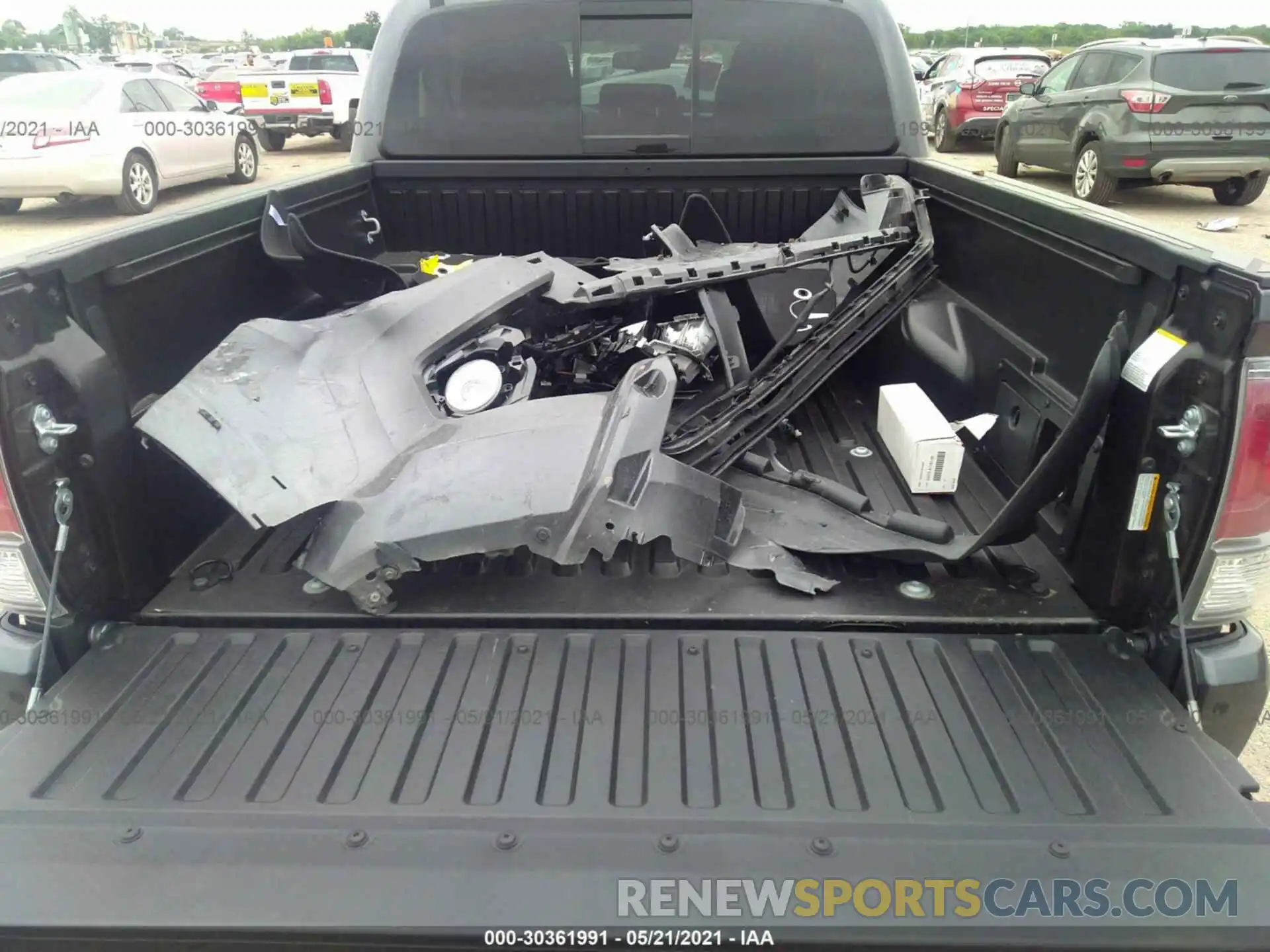 8 Photograph of a damaged car 5TFAZ5CN1MX100927 TOYOTA TACOMA 2WD 2021