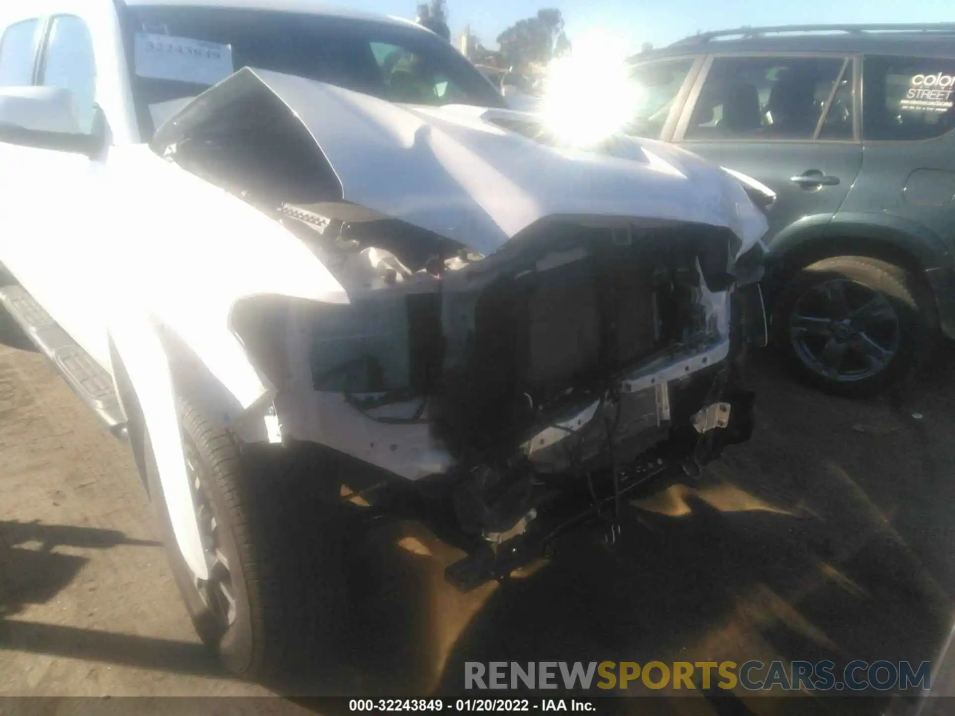 6 Photograph of a damaged car 5TFAZ5CN1MX112592 TOYOTA TACOMA 2WD 2021