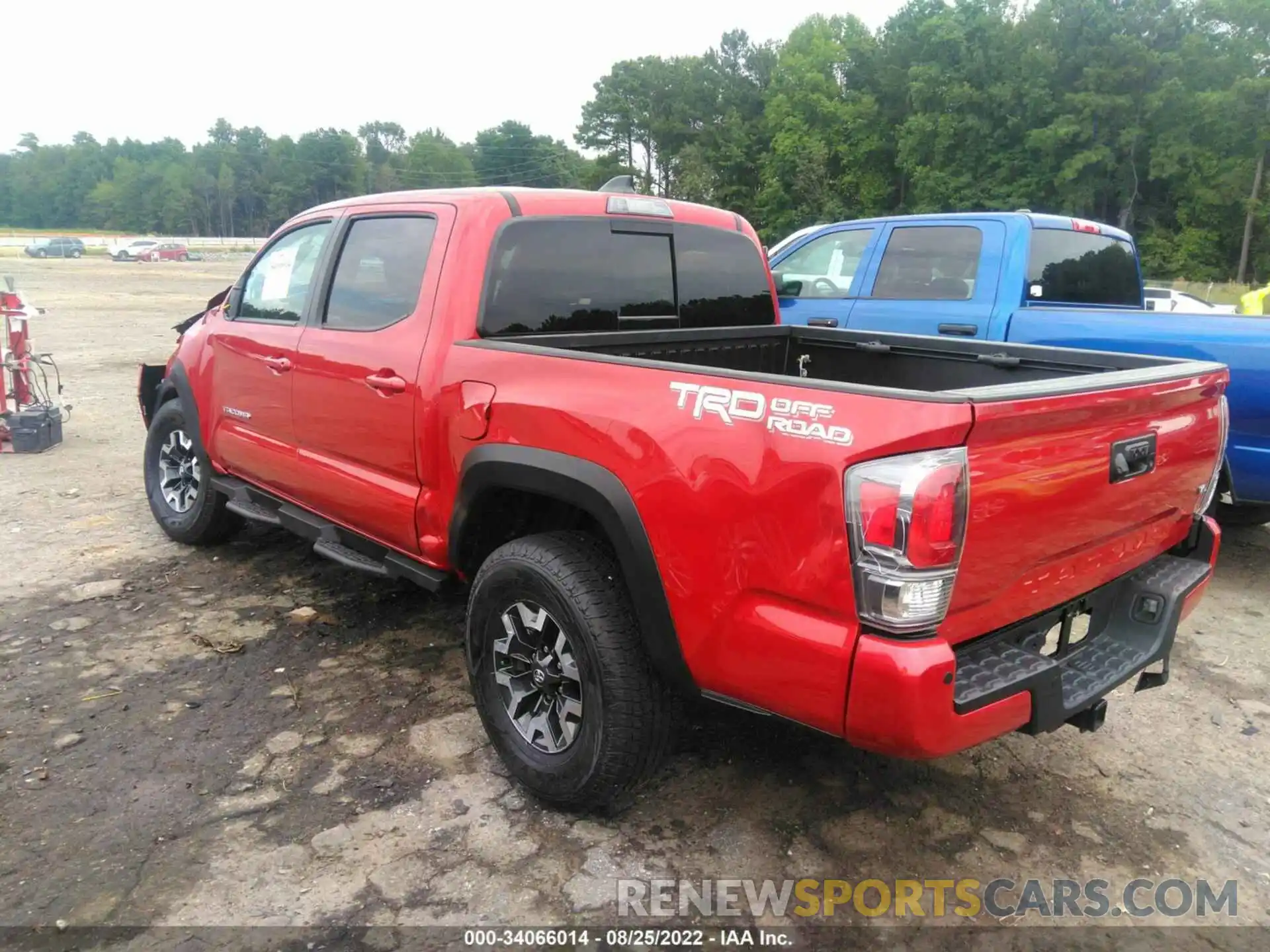 3 Фотография поврежденного автомобиля 5TFAZ5CN1MX114648 TOYOTA TACOMA 2WD 2021