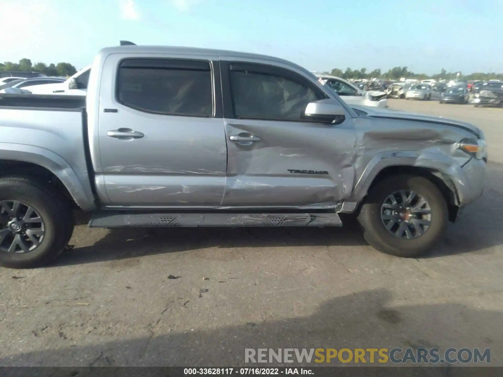 6 Photograph of a damaged car 5TFAZ5CN1MX115749 TOYOTA TACOMA 2WD 2021