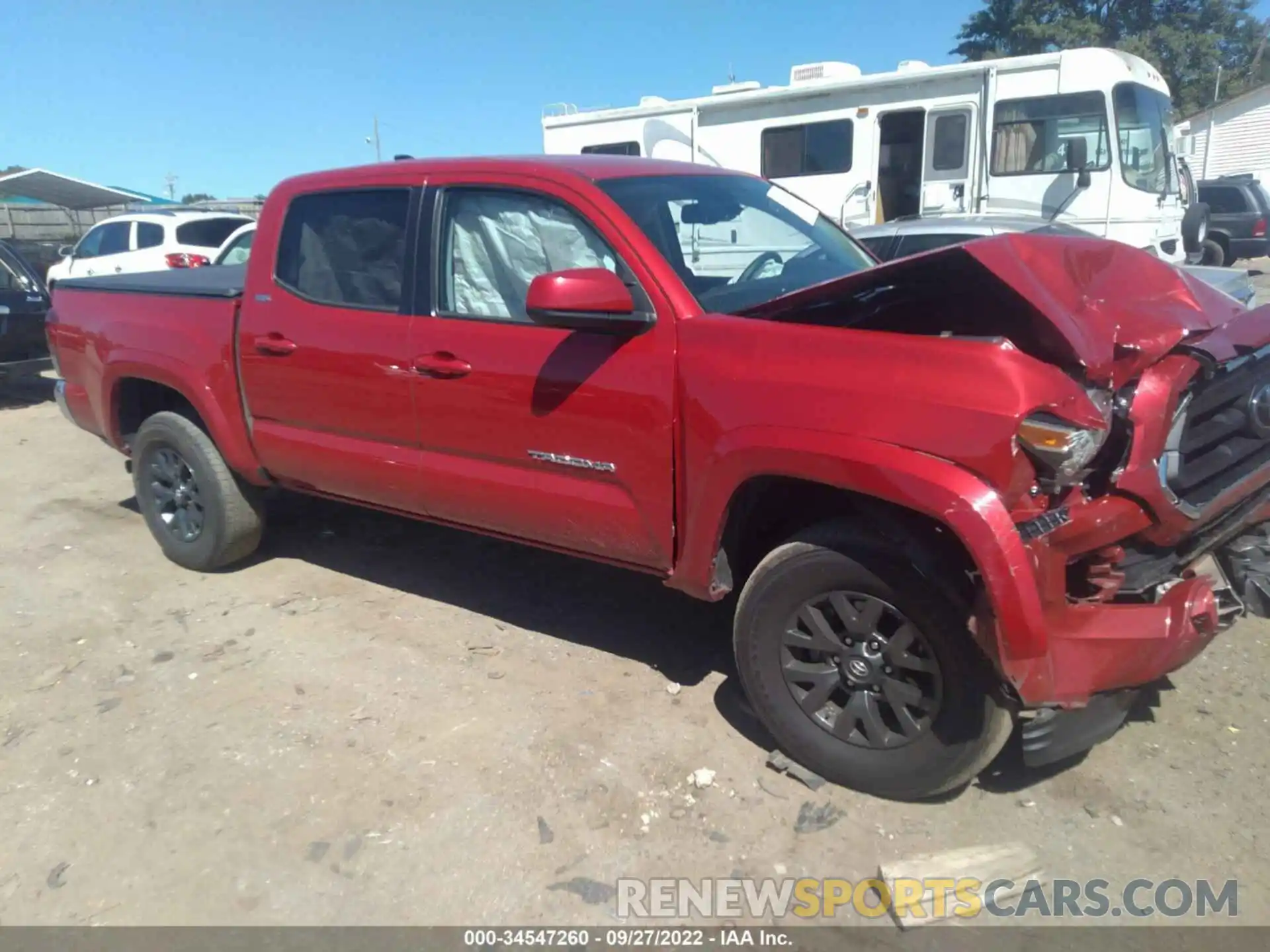 1 Фотография поврежденного автомобиля 5TFAZ5CN2MX095608 TOYOTA TACOMA 2WD 2021