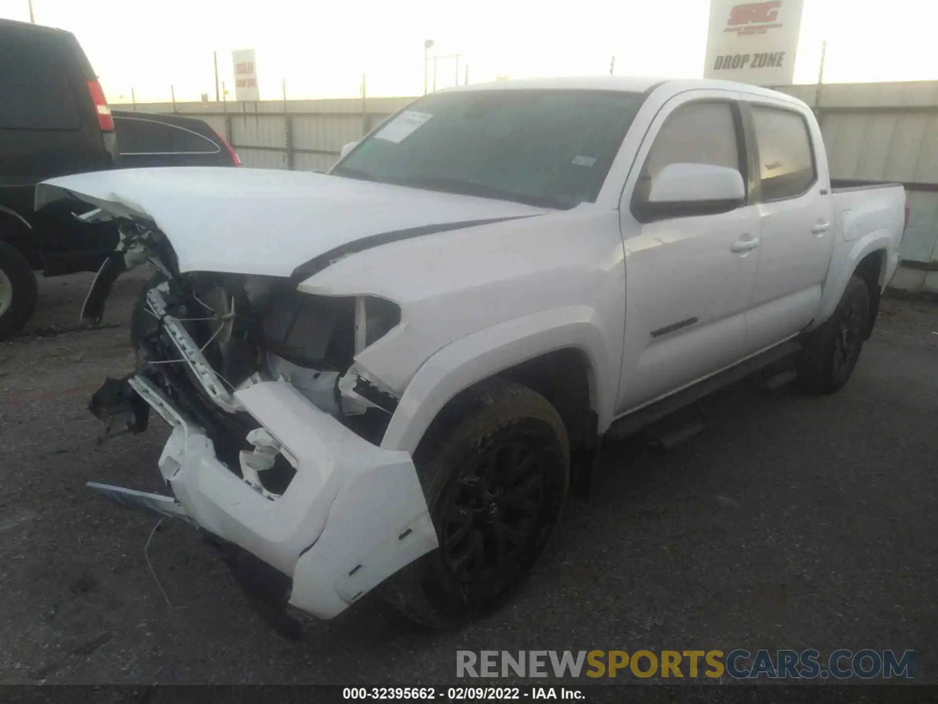 2 Photograph of a damaged car 5TFAZ5CN2MX097293 TOYOTA TACOMA 2WD 2021