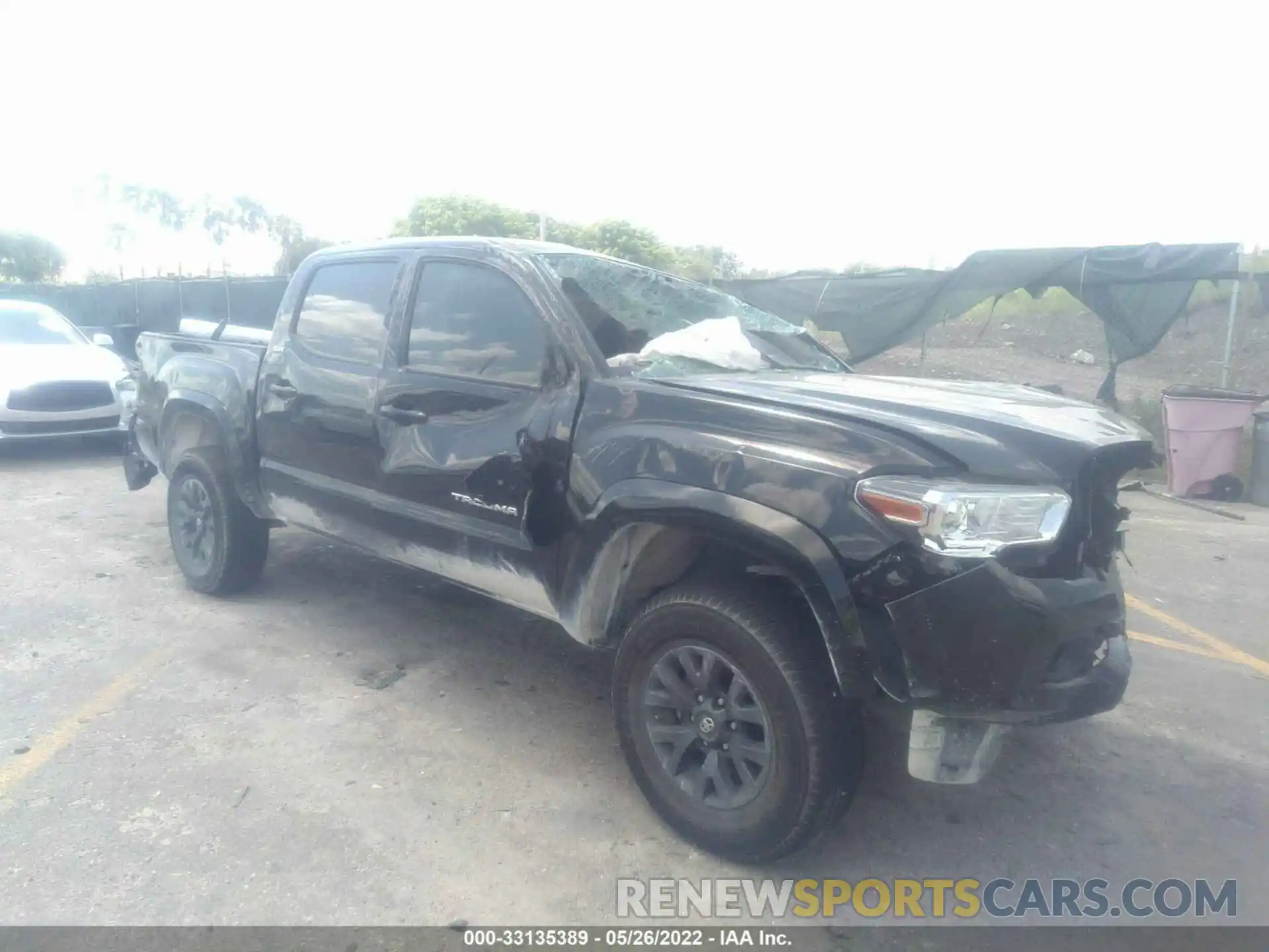 1 Фотография поврежденного автомобиля 5TFAZ5CN2MX102072 TOYOTA TACOMA 2WD 2021