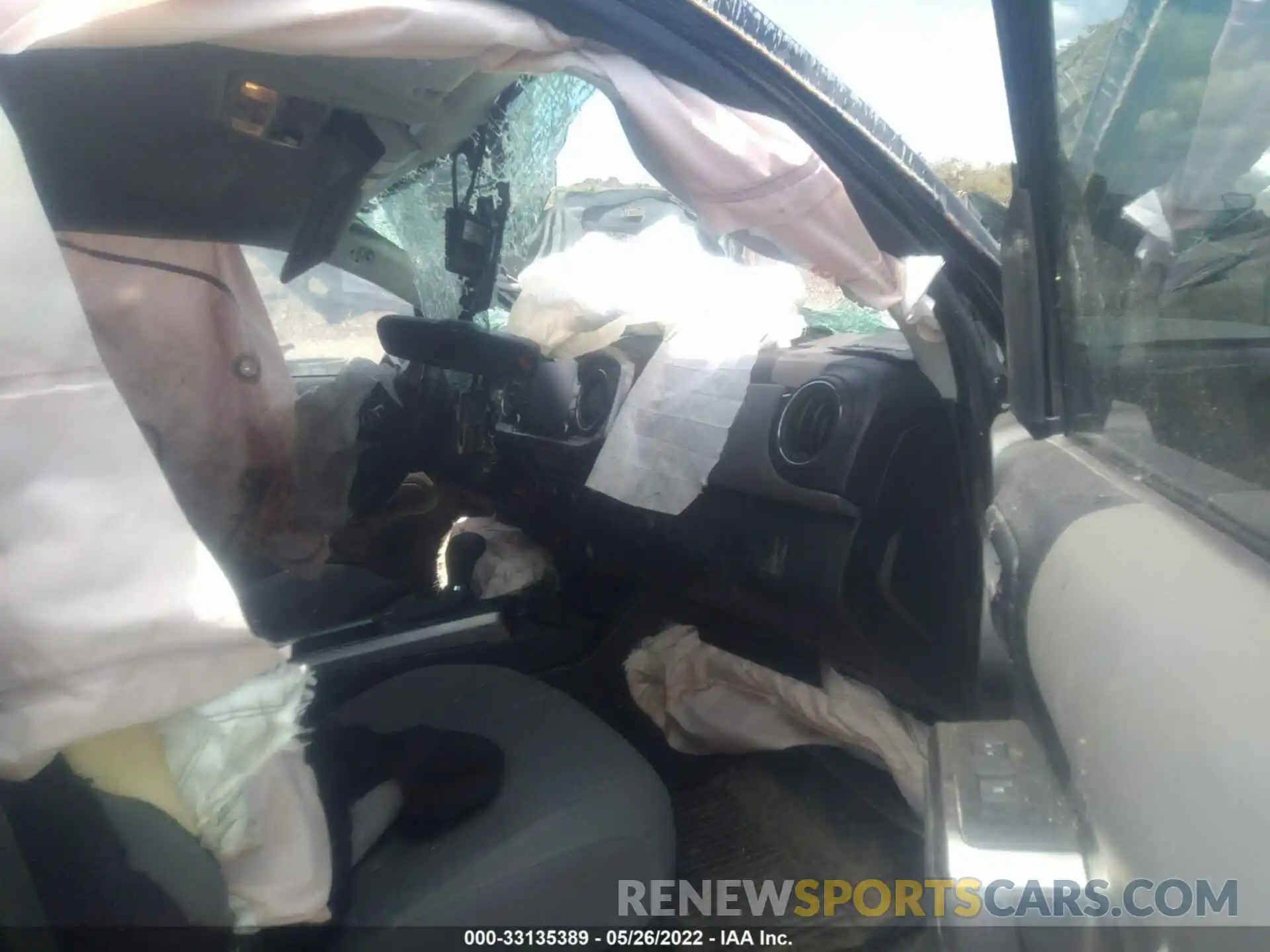 5 Photograph of a damaged car 5TFAZ5CN2MX102072 TOYOTA TACOMA 2WD 2021