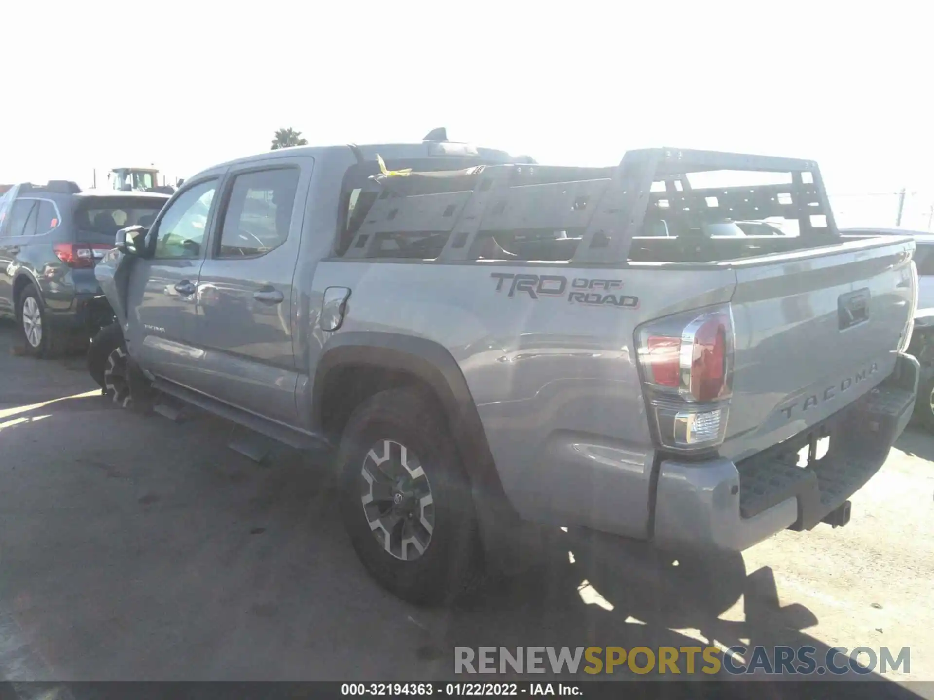 3 Photograph of a damaged car 5TFAZ5CN2MX111631 TOYOTA TACOMA 2WD 2021