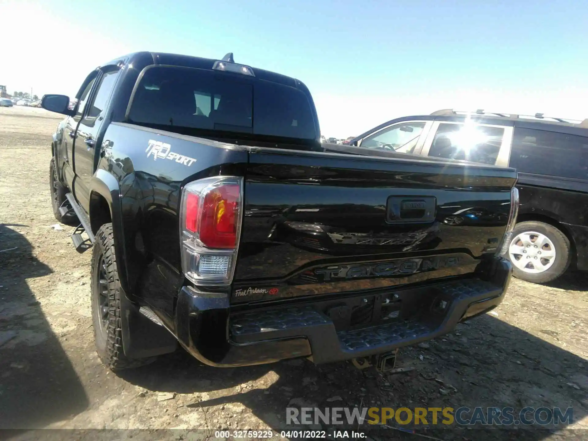 3 Photograph of a damaged car 5TFAZ5CN3MX095651 TOYOTA TACOMA 2WD 2021