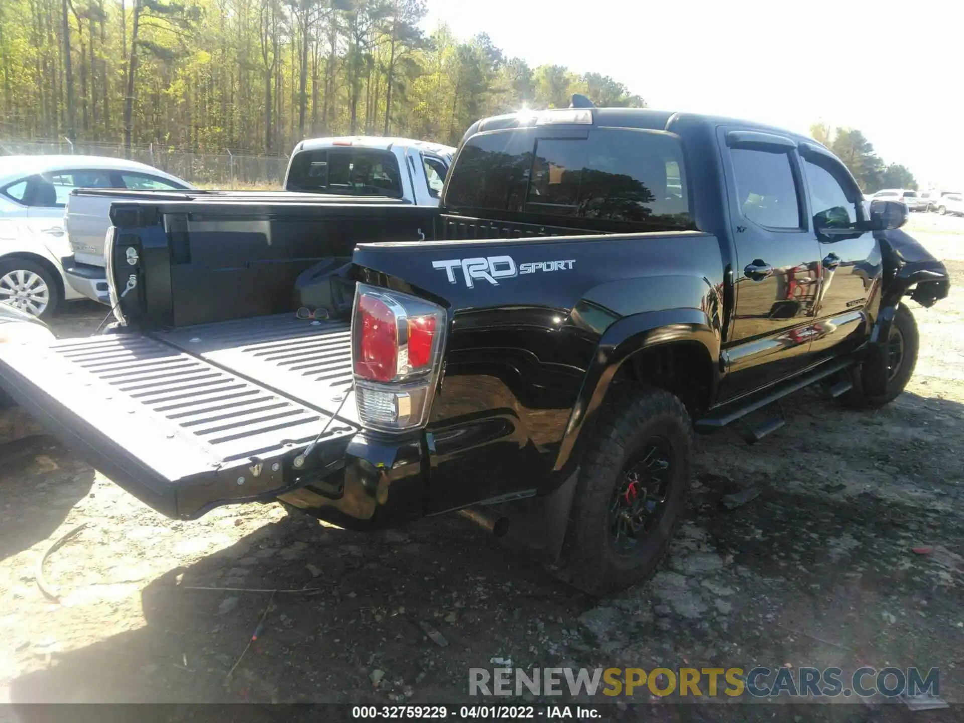 4 Photograph of a damaged car 5TFAZ5CN3MX095651 TOYOTA TACOMA 2WD 2021