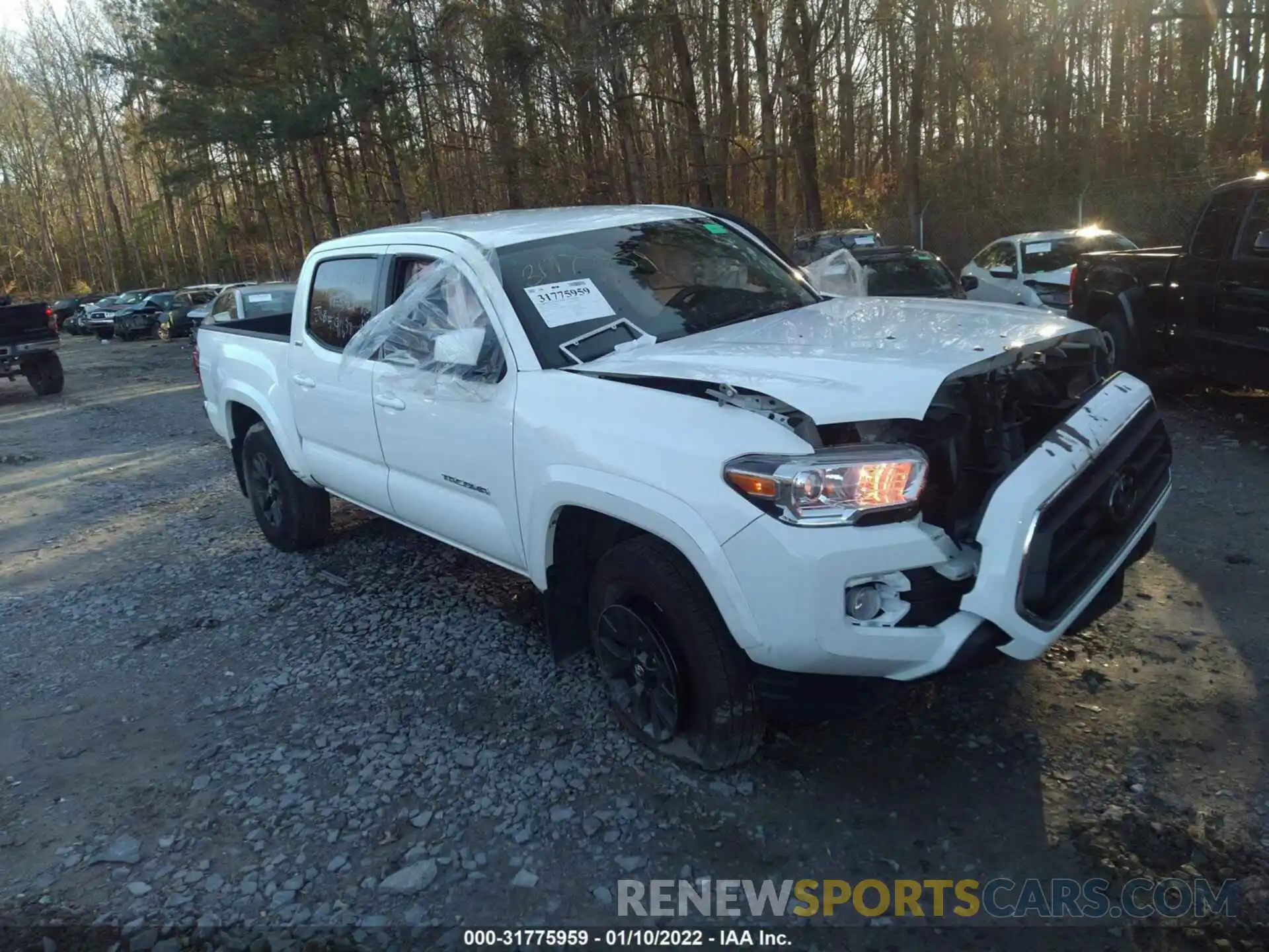 1 Photograph of a damaged car 5TFAZ5CN3MX110746 TOYOTA TACOMA 2WD 2021