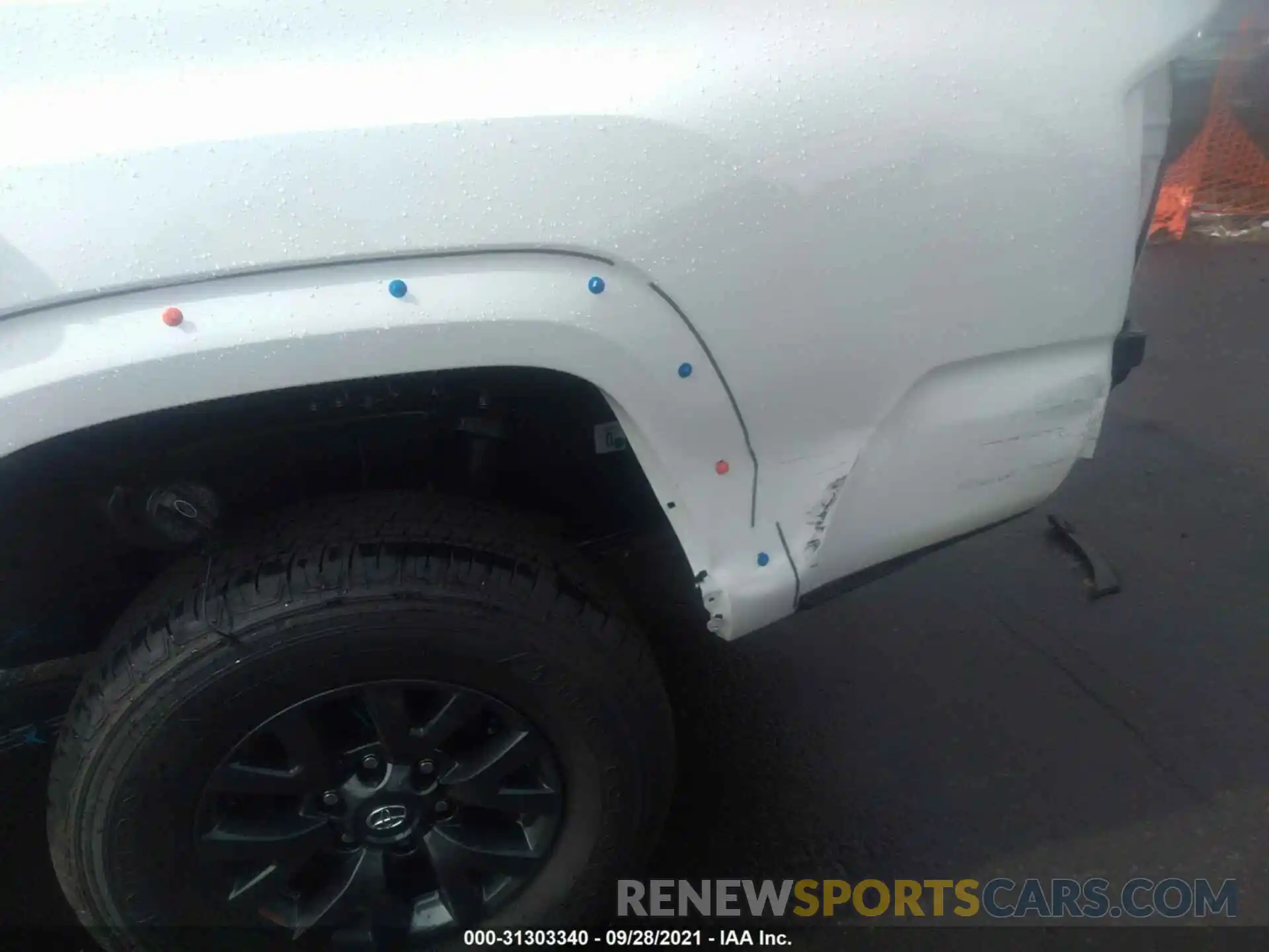 6 Photograph of a damaged car 5TFAZ5CN3MX112500 TOYOTA TACOMA 2WD 2021