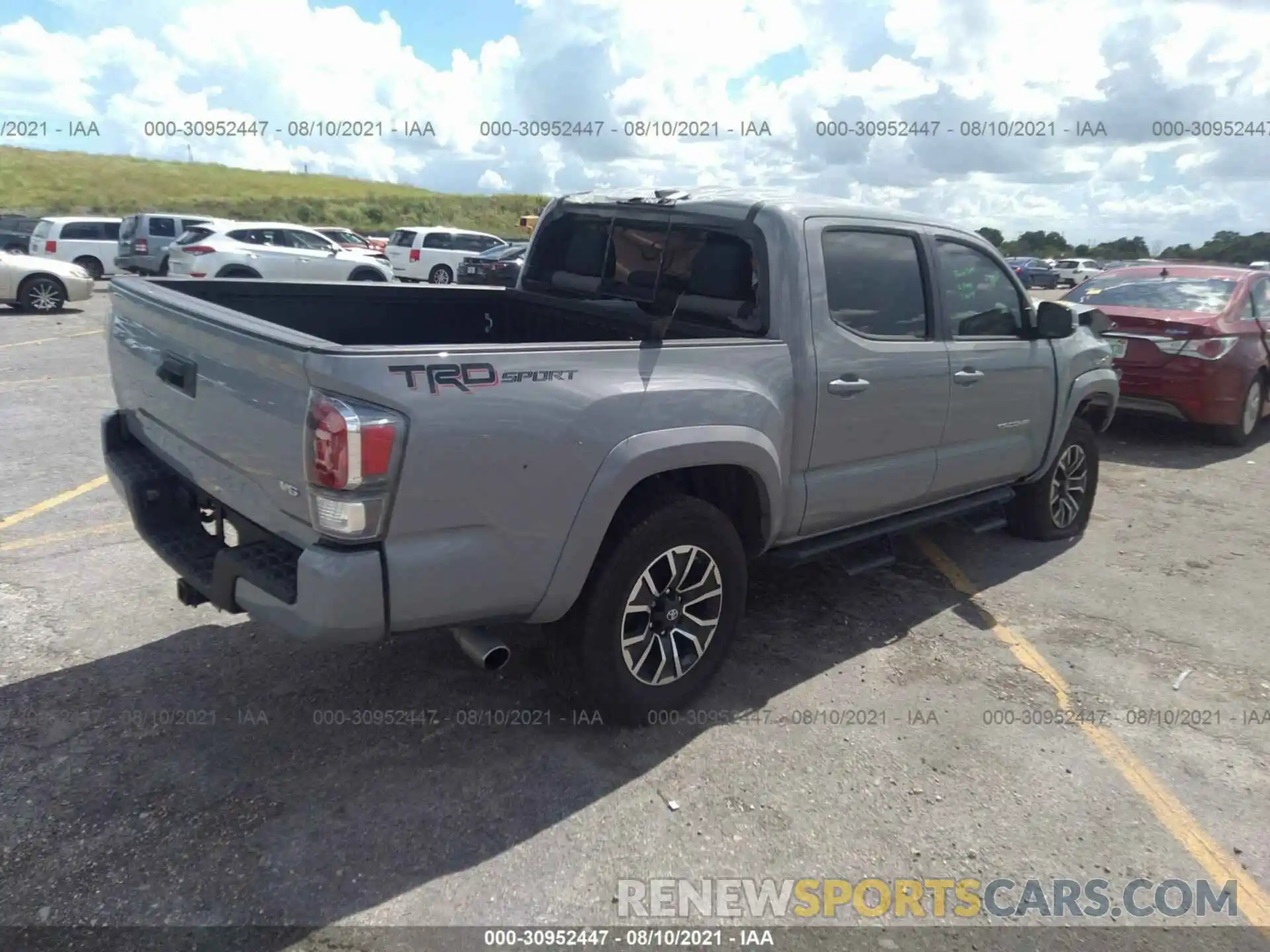 4 Photograph of a damaged car 5TFAZ5CN4MX098722 TOYOTA TACOMA 2WD 2021