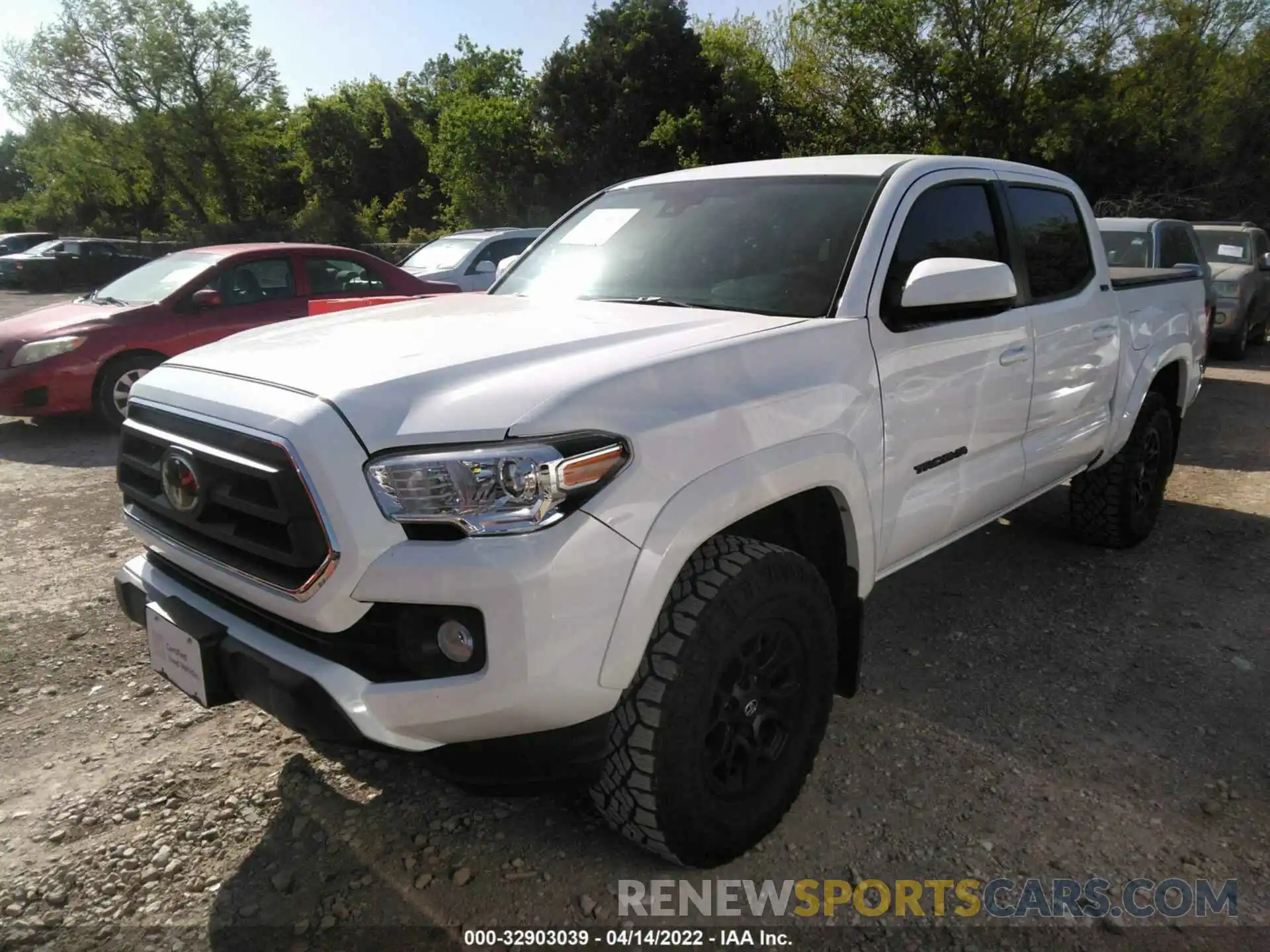 2 Photograph of a damaged car 5TFAZ5CN4MX107922 TOYOTA TACOMA 2WD 2021